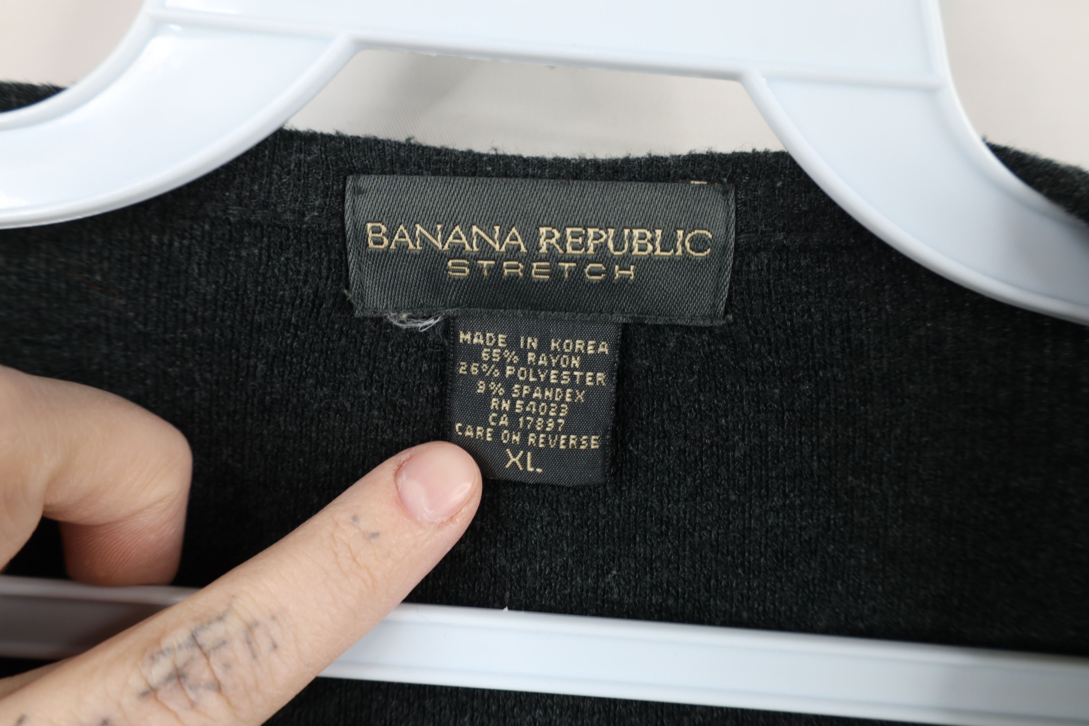 Banana Republic × Vintage Vintage 90s Banana Republic Lightweight Knit V-Neck Sweater Size US XL / EU 56 / 4 - 7 Thumbnail