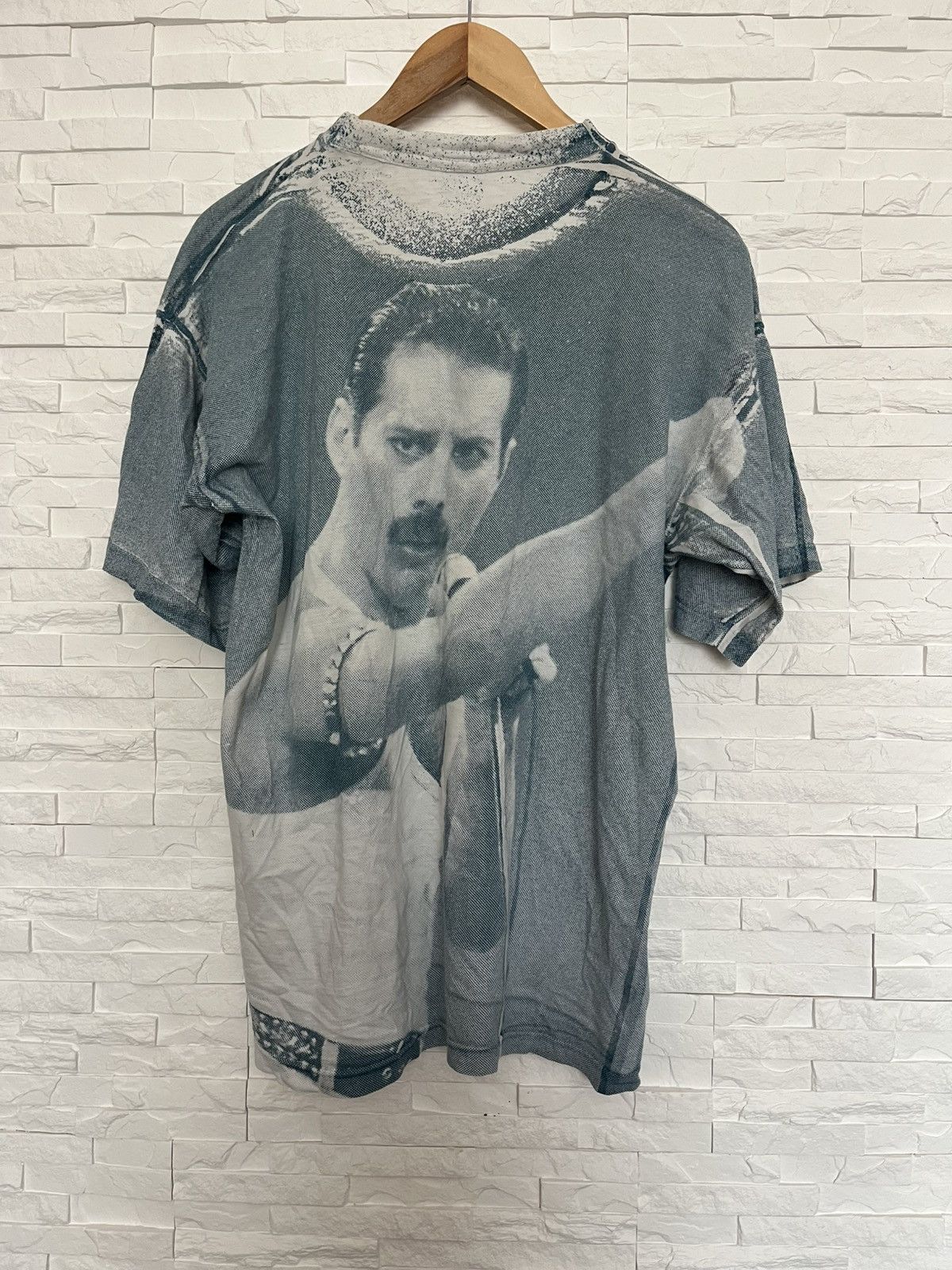 Vintage Freddie Mercury Queen 1993 Allover print Tshirt Live Aid XL Size US XL / EU 56 / 4 - 8 Thumbnail