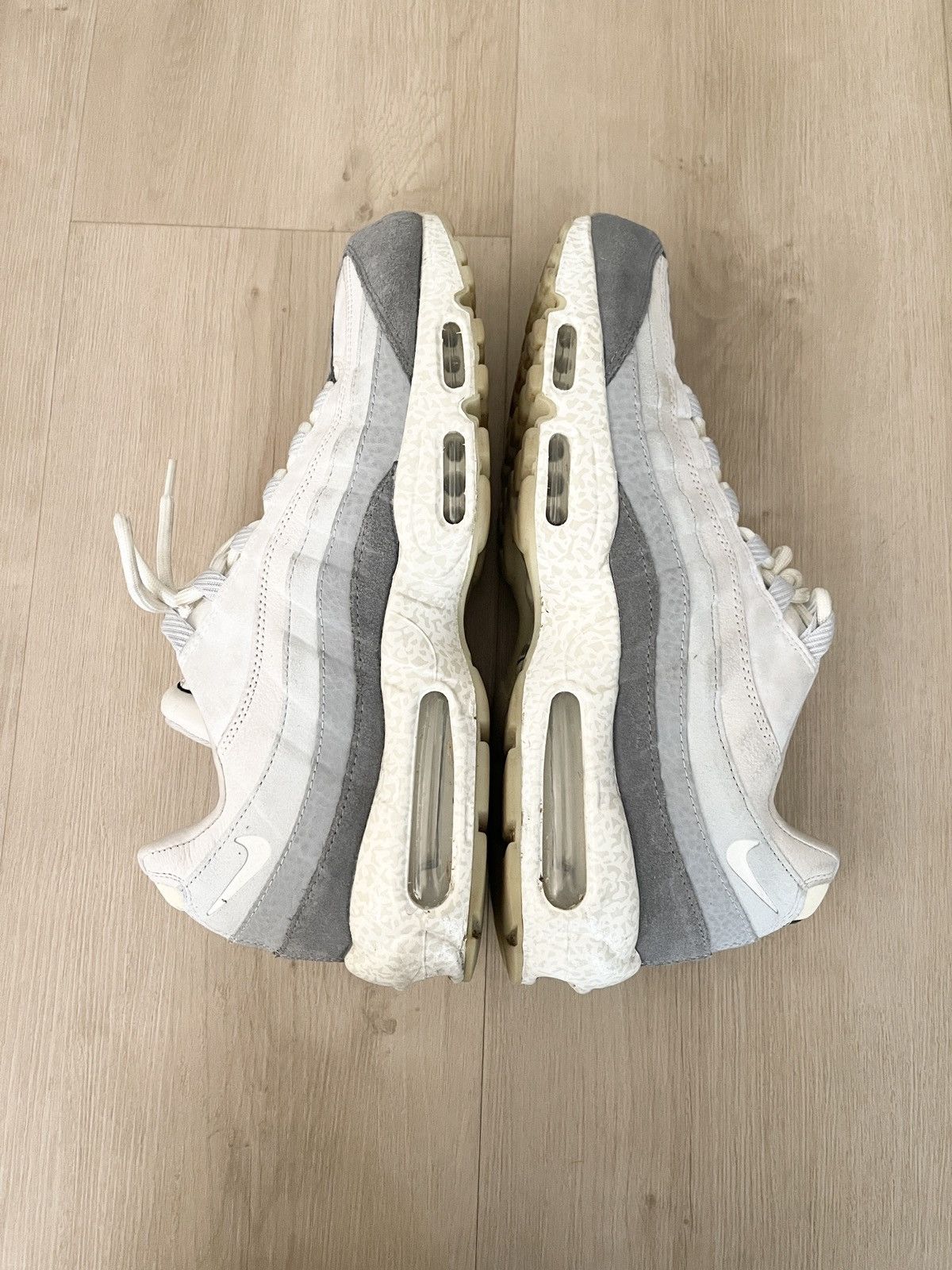 Nike STEAL! 2022 Nike Air Max 95 Light Bone GID - Size 13 Size US 13 / EU 46 - 8 Thumbnail
