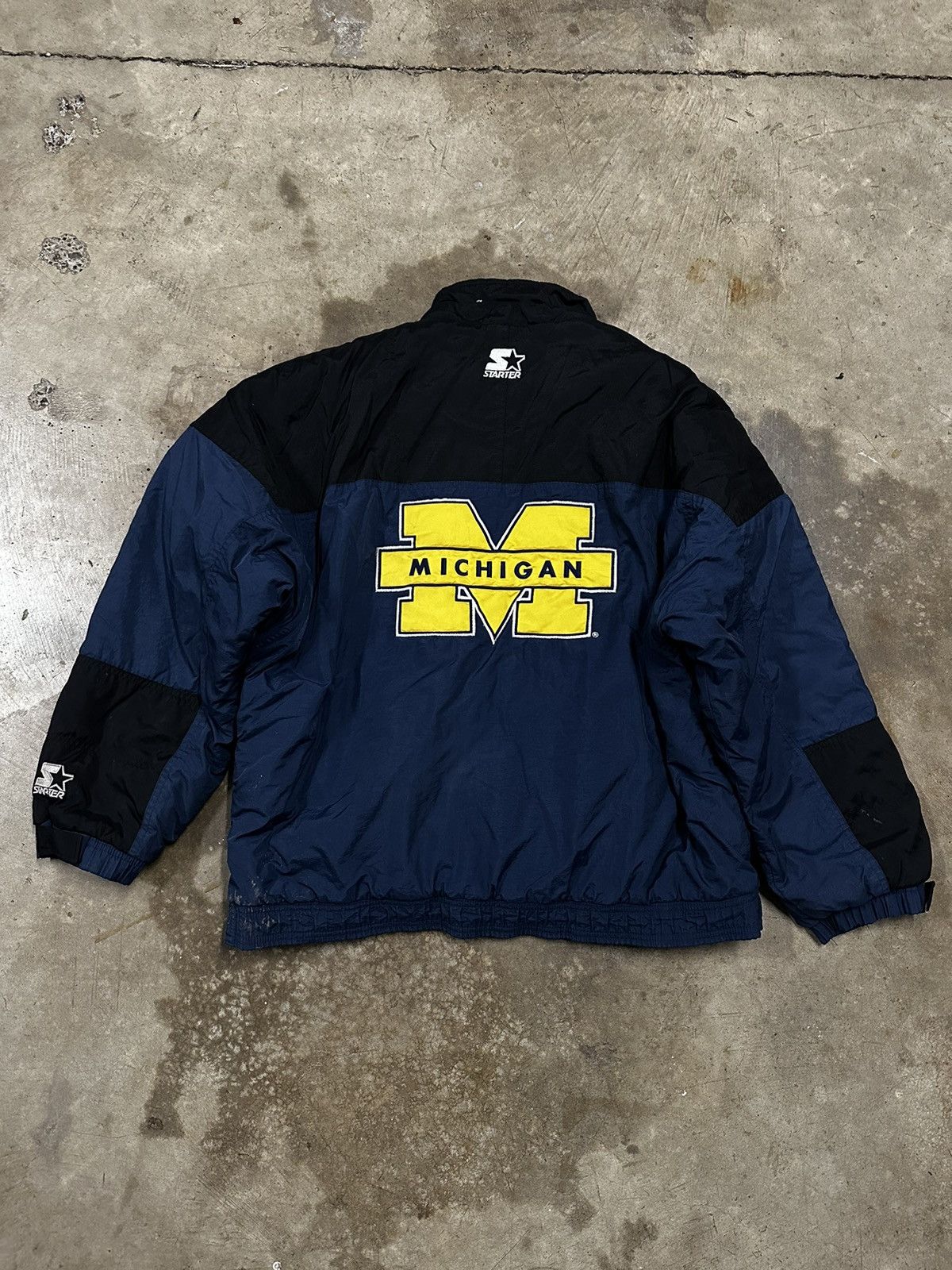 image of NCAA x Starter 90’S Michigan State Starter Jacket in Navy, Men's (Size Large)