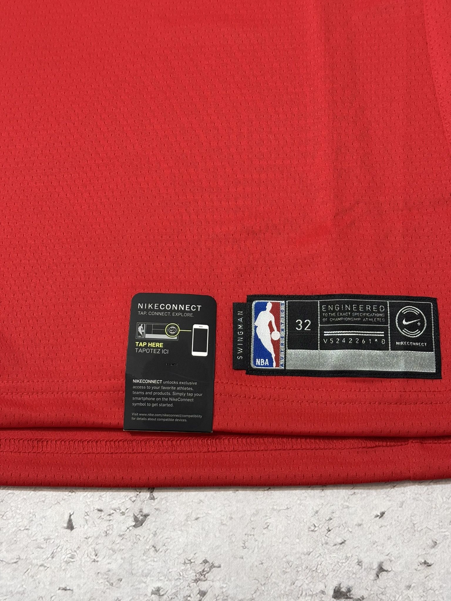 Nike CHICAGO BULLS SWINGMAN JERSEY Nike NBA WOMEN XS Size XS / US 0-2 / IT 36-38 - 5 Thumbnail