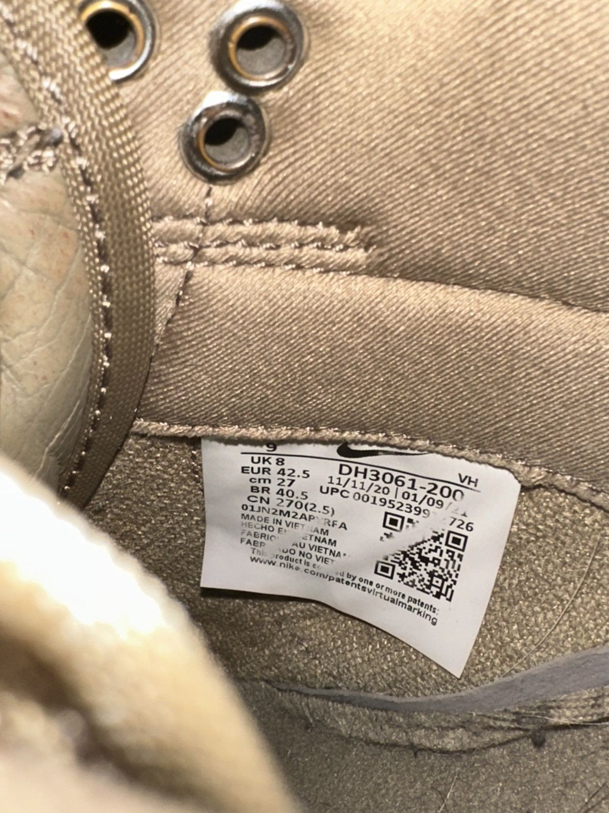 Nike × Undefeated Nike Dunk Low SP Undefeated 'Canteen' Size US 9 / EU 42 - 7 Thumbnail