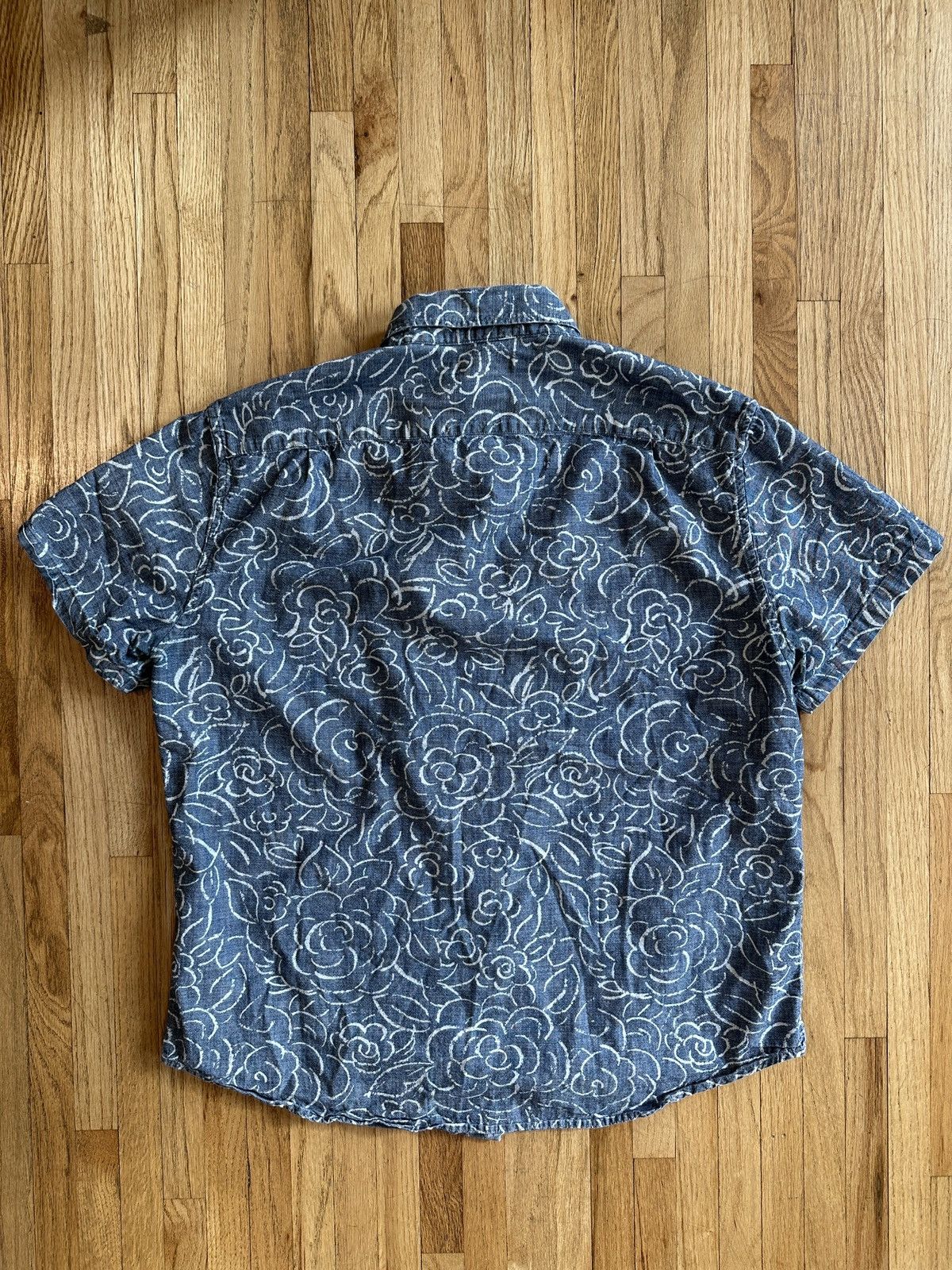 J.Crew Floral Chambray Short Sleeve Button Down Navy Jcrew Size 10 Size US L / EU 52-54 / 3 - 2 Thumbnail