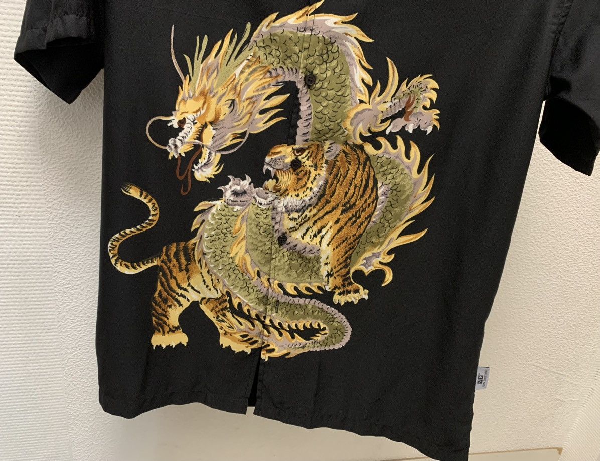 Japanese Brand Vintage Japanese style Thai silk black dragon t-shirt L sz Size US L / EU 52-54 / 3 - 9 Thumbnail