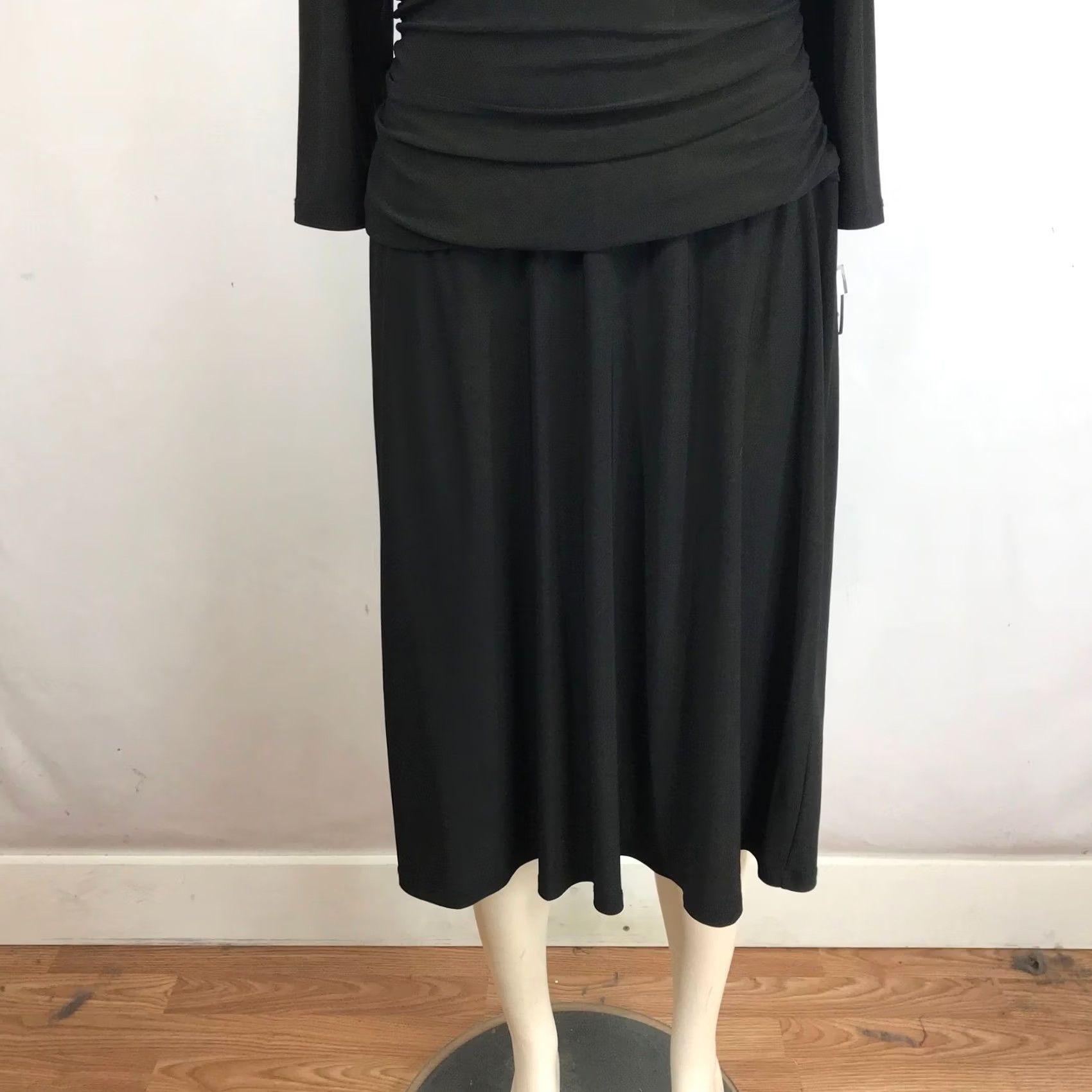Nine West Nine West Midi Dress Size 12 Black V Neck Long Sleeve Ruched Size XL / US 12-14 / IT 48-50 - 3 Thumbnail