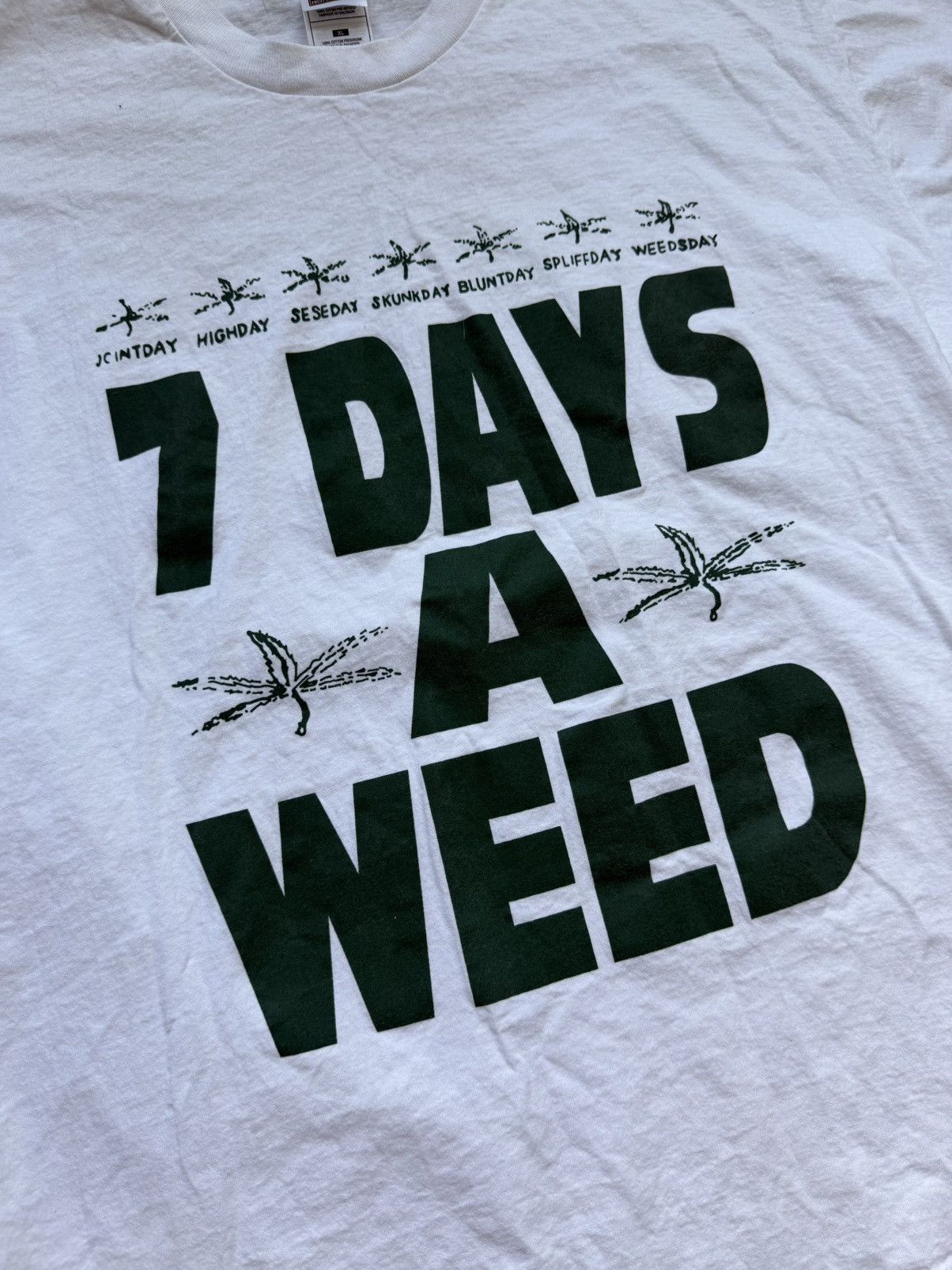 Fruit Of The Loom Vintage Weed Tee Size US XL / EU 56 / 4 - 2 Thumbnail