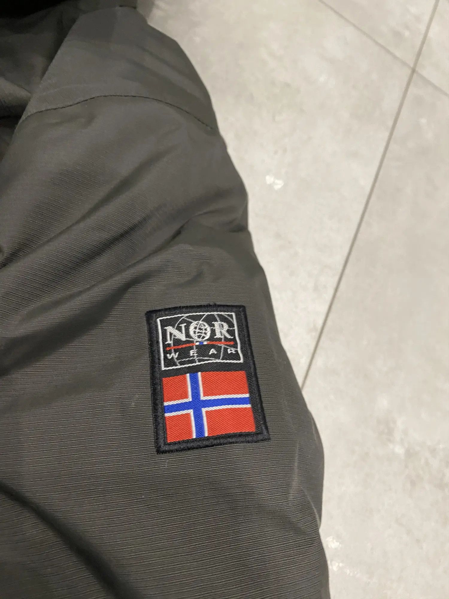 Other NORWEAR down jacket size L Size US L / EU 52-54 / 3 - 2 Thumbnail