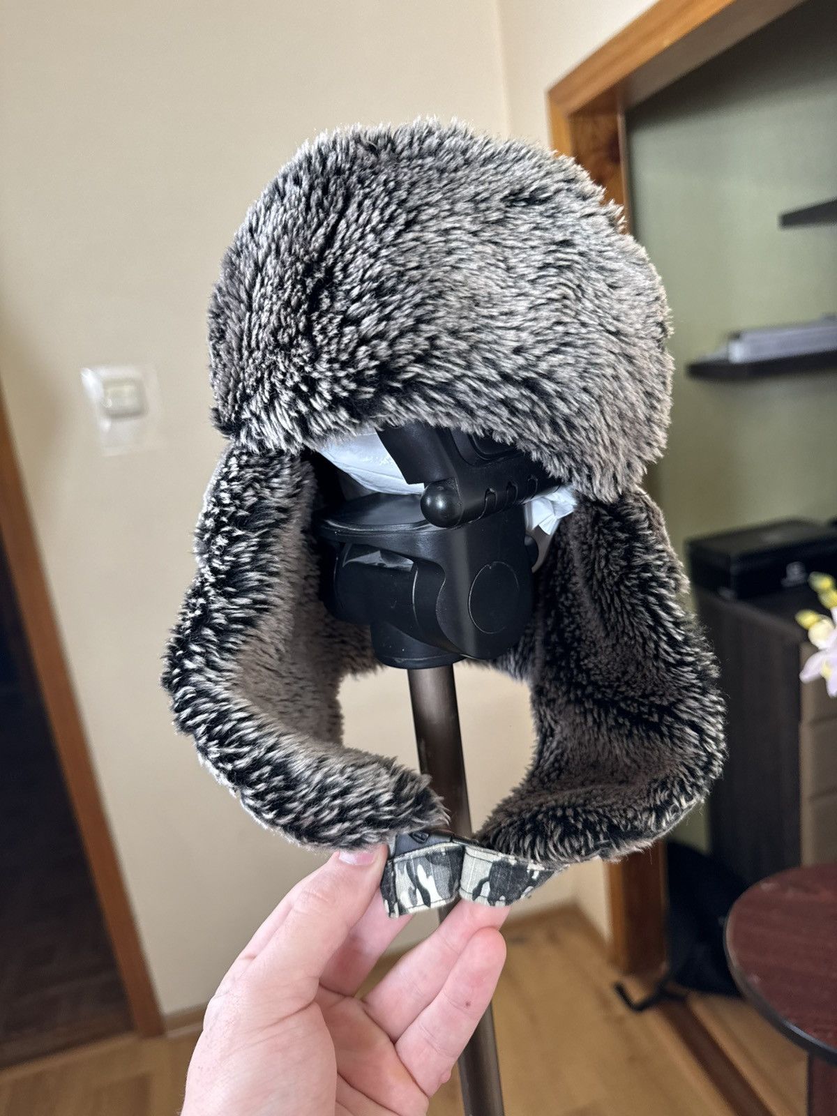 No Fear No Fear Ushanka Mohair Fuzzy Paint Hat Camo Crazy Y2K Winter Size ONE SIZE - 5 Thumbnail