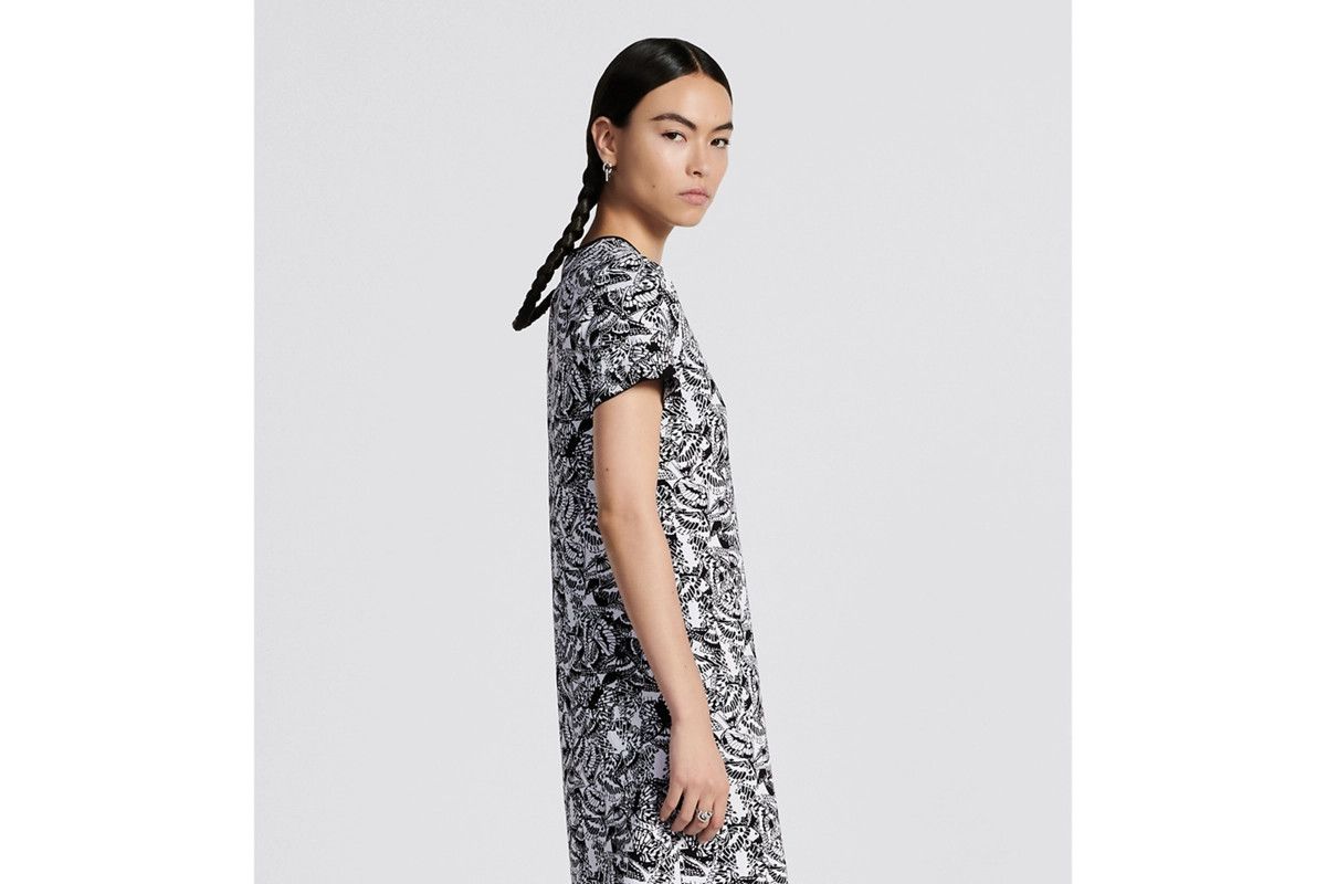 o1bcso1str0225 Straight Dress in Black/White