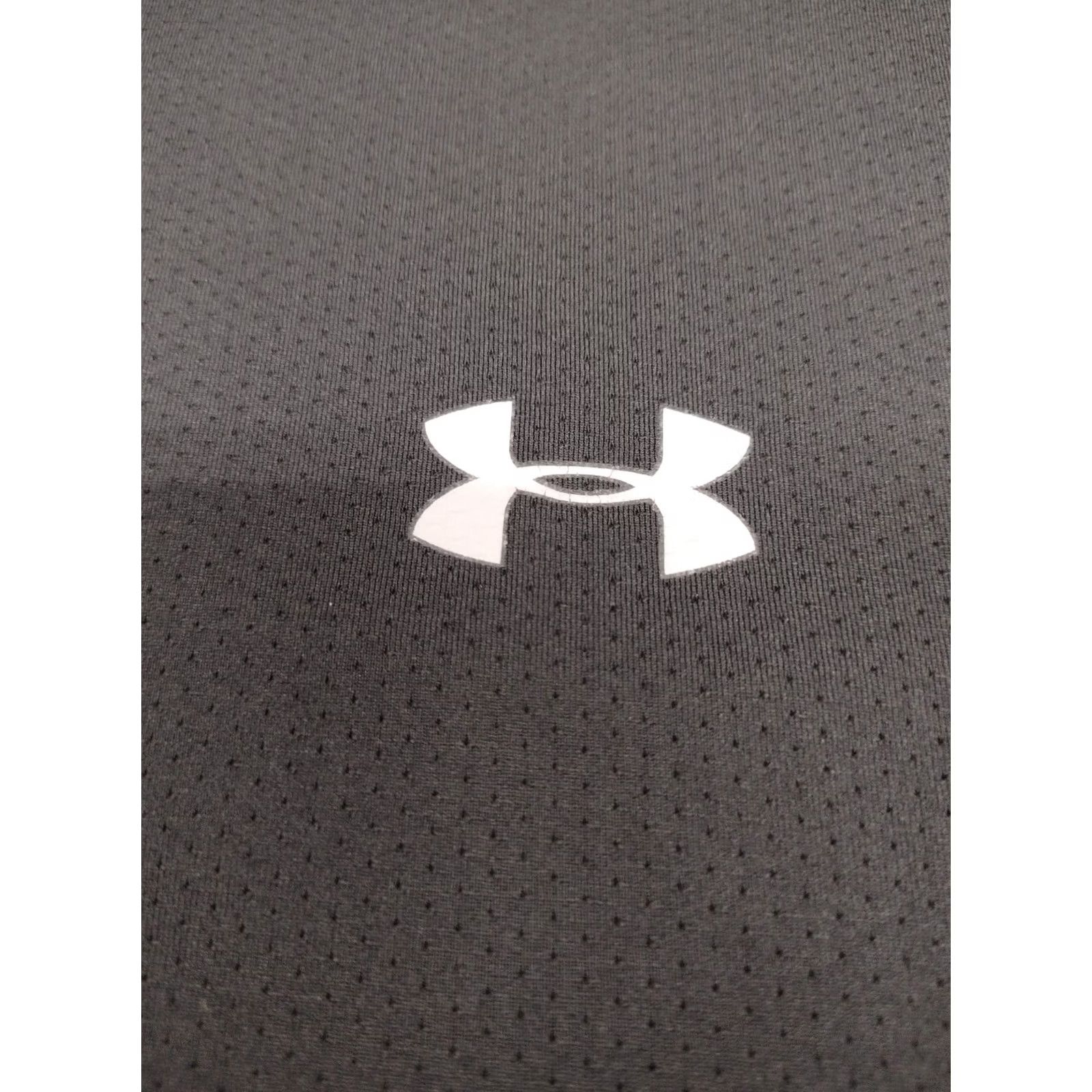 Under Armour Under Armour Golf Long Sleeve Heat Gear Shirt Black M Men's Fitted Crew Neck Pullover XS? Size US M / EU 48-50 / 2 - 4 Thumbnail