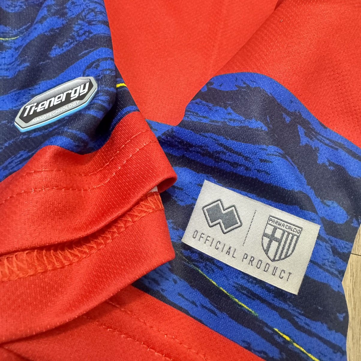 Errea Parma 21/22 goalkeeper gk shirt #1 Buffon (bnwt) Size US L / EU 52-54 / 3 - 8 Thumbnail