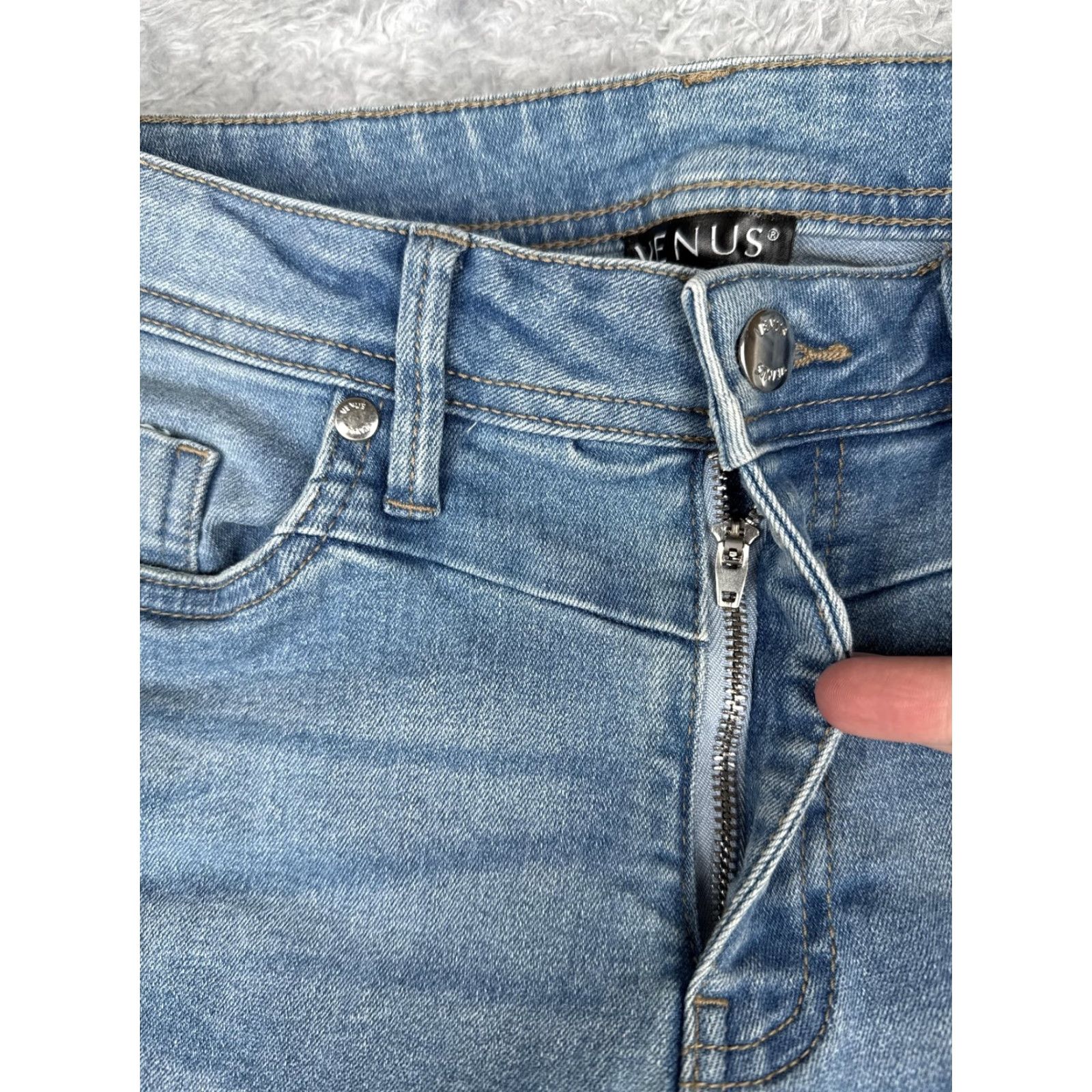 Venus Venus Jeans Womens 4 Blue Light Wash Skinny Ankle Zip Distressed Stretch Denim Size 28" / US 6 / IT 42 - 5 Thumbnail