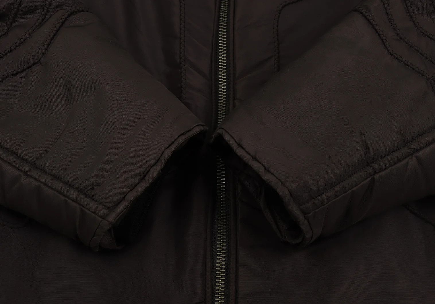 Issey Miyake Padded Blouson in Burdy, Size M Size US M / EU 48-50 / 2 - 6 Thumbnail