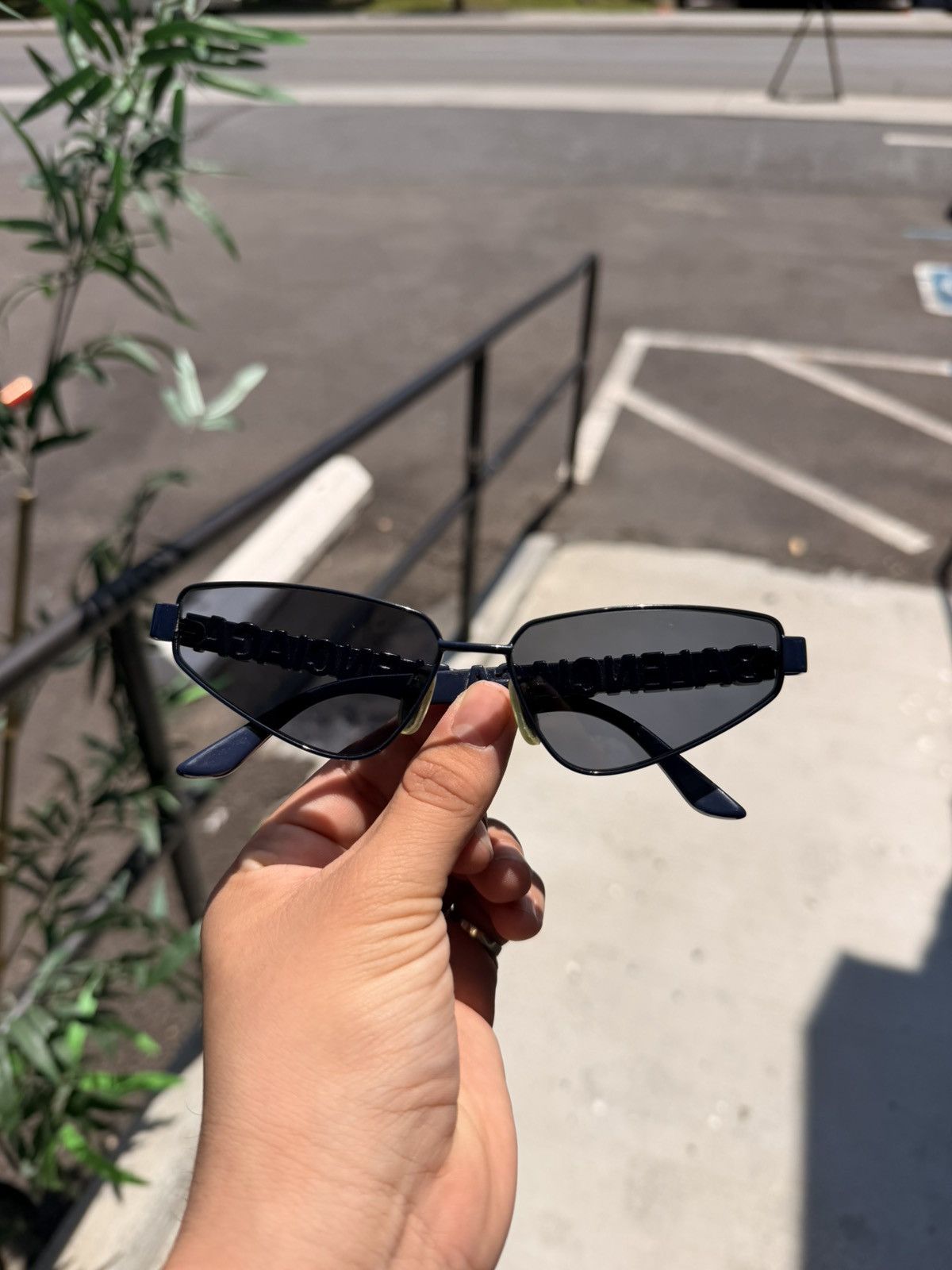 Balenciaga BALENCIAGA Logo Sunglasses - Navy - PreOwned - Size ONE SIZE - 2 Thumbnail