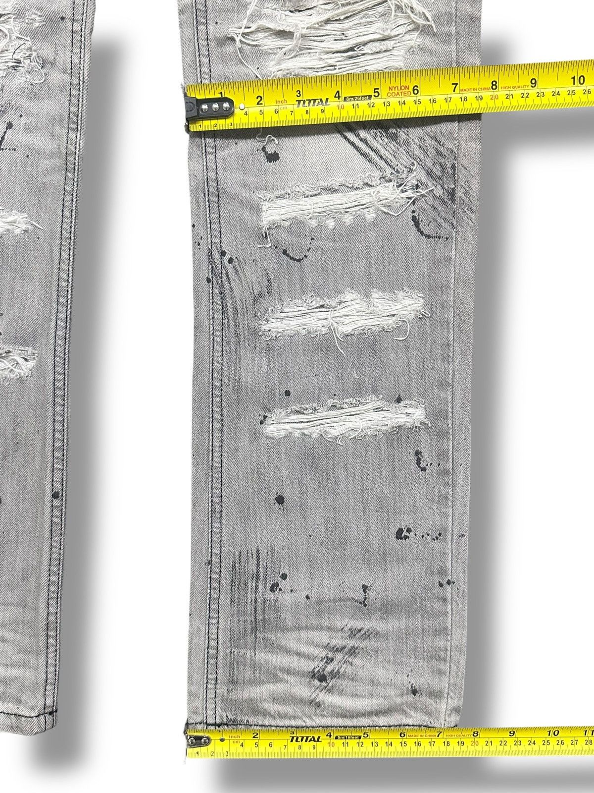 Lip Service Vintage LIP SERVICE Distressed Jeans with Painted & Faded Size US 31 - 20 Thumbnail