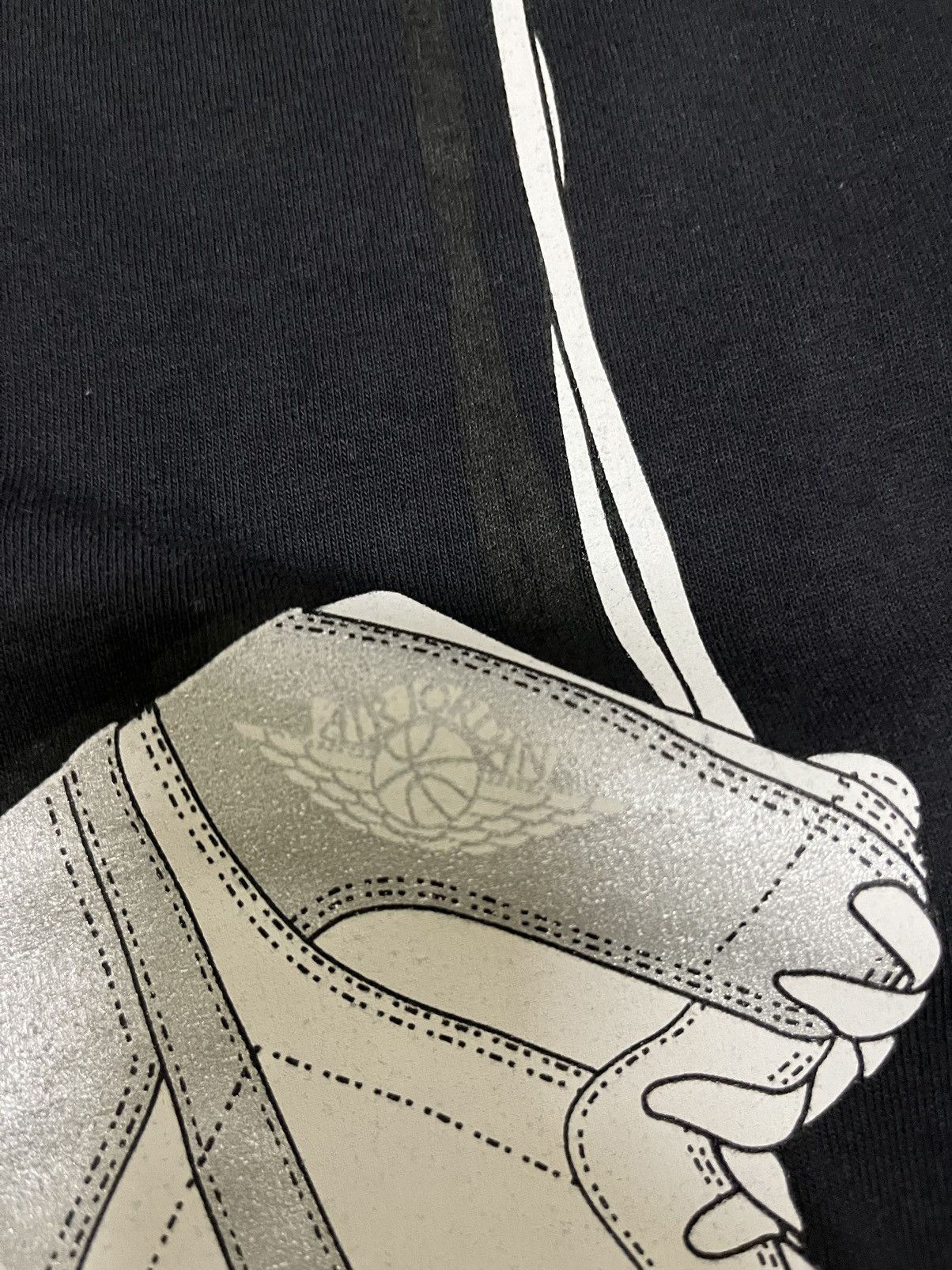 Jordan Brand Vintage 2001 deadstock jordan shoes hanging tshirt Size US L / EU 52-54 / 3 - 3 Thumbnail