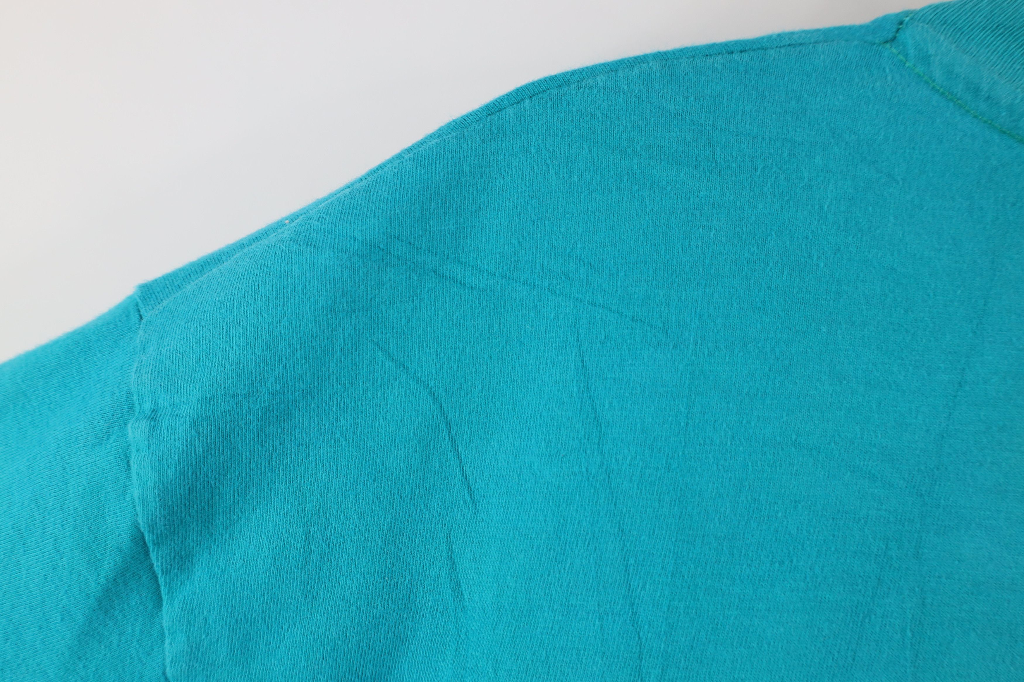 Vintage Vintage 90s Streetwear Day Ocean Whale Fish T-Shirt Teal USA Size US XL / EU 56 / 4 - 10 Thumbnail
