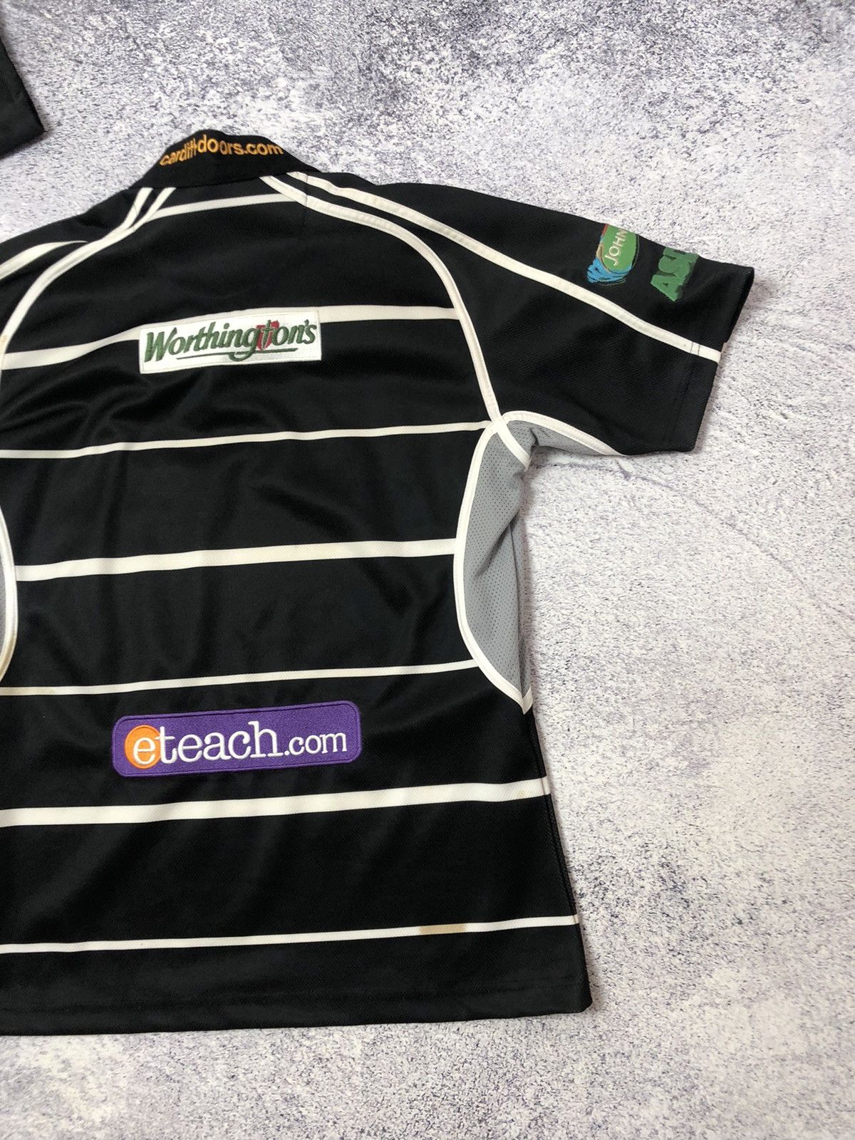 Other Men’s vintage jersey Rugby Ospreys size L y2k casual ykk Size US L / EU 52-54 / 3 - 10 Thumbnail
