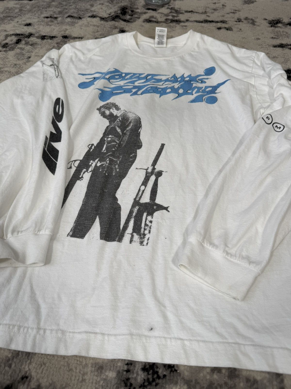 Gildan Post Malone Hollywood's Bleeding Tour Long-Sleeve T-Shirt Size US L / EU 52-54 / 3 - 3 Thumbnail