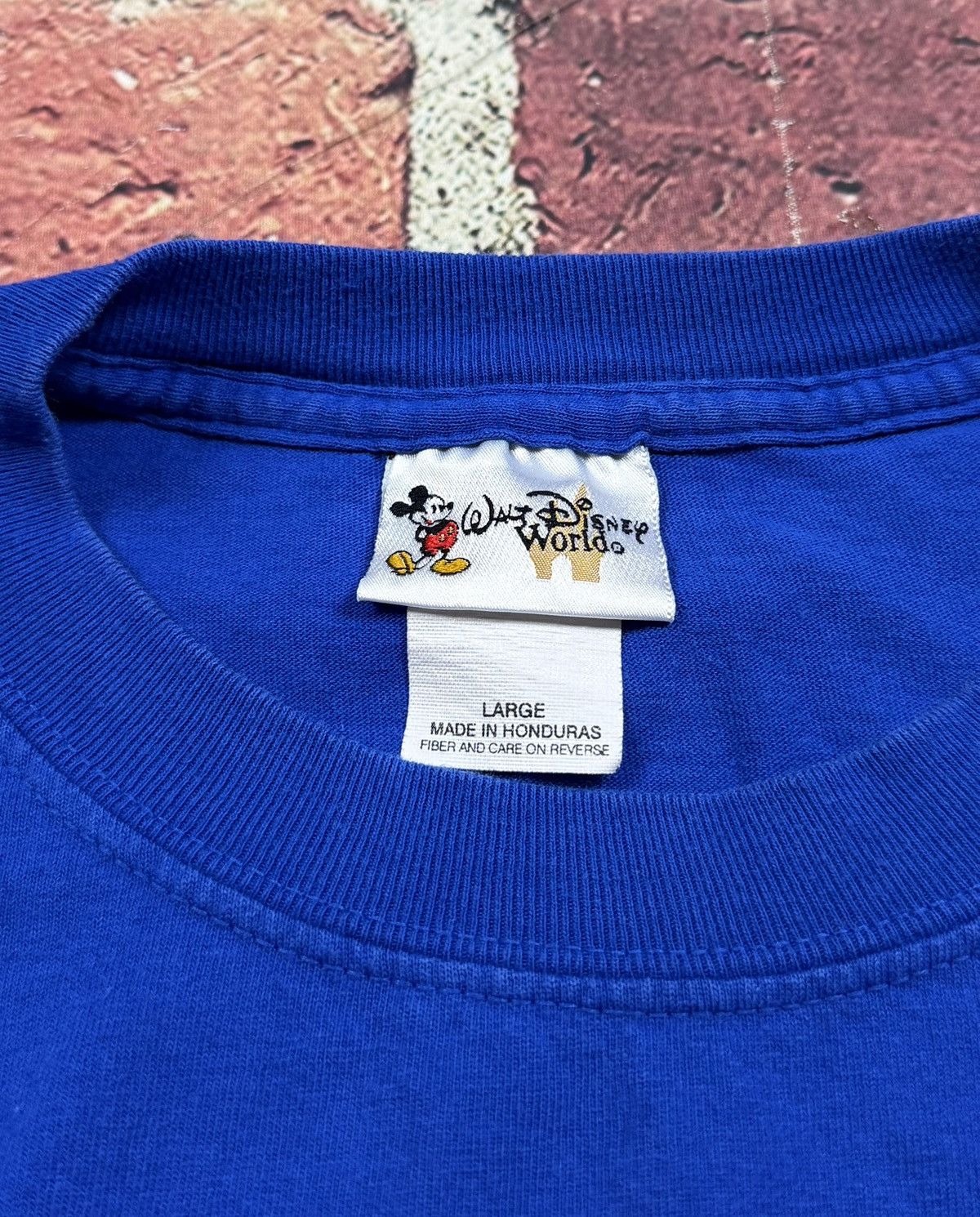Disney Vintage Walt Disney World Tee 2001 Mickey Goofy Pluto Donald Size US L / EU 52-54 / 3 - 5 Thumbnail