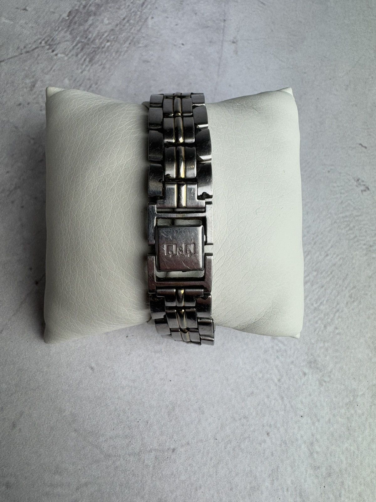 Japanese Brand × Vintage Q&Q Japanese Style Futuristic Watch Vintage Size ONE SIZE - 3 Thumbnail
