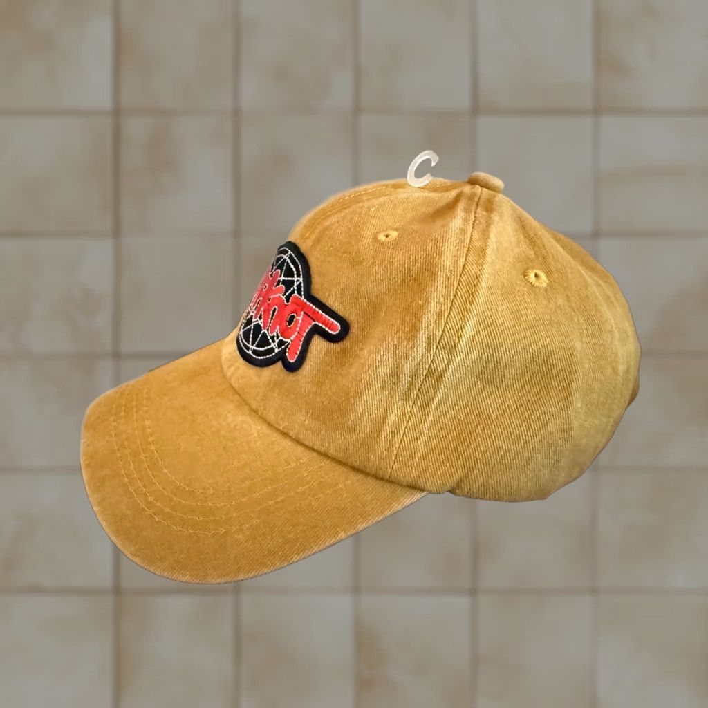 Vintage VINTAGE Slipknot Hat Cap Gold Embroidered Graphic Band Tour Collector RARE Patch Unisex Adults One Size Baseball Cap Mens Women Girls Boys Size ONE SIZE - 1 Thumbnail