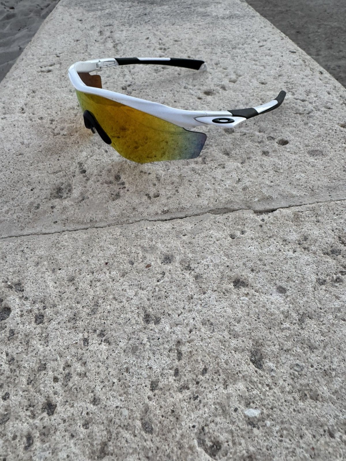 Oakley OAKLEY SUNGLASSES LIKE NEW WHITE Size ONE SIZE - 5 Thumbnail