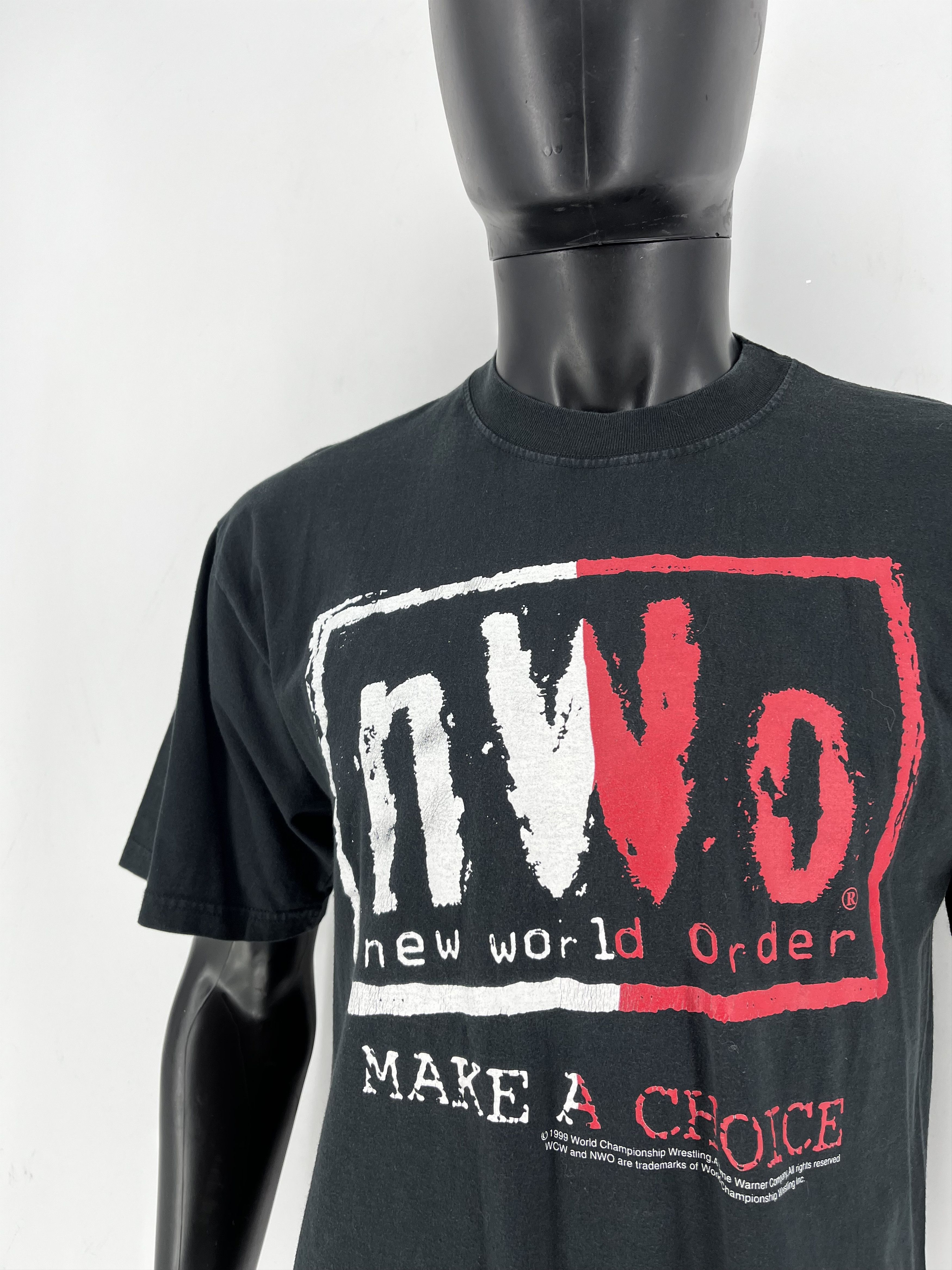 WWE WCW nWo Make A Choice T-shirt Men’s size Medium black &white Size US M / EU 48-50 / 2 - 6 Thumbnail