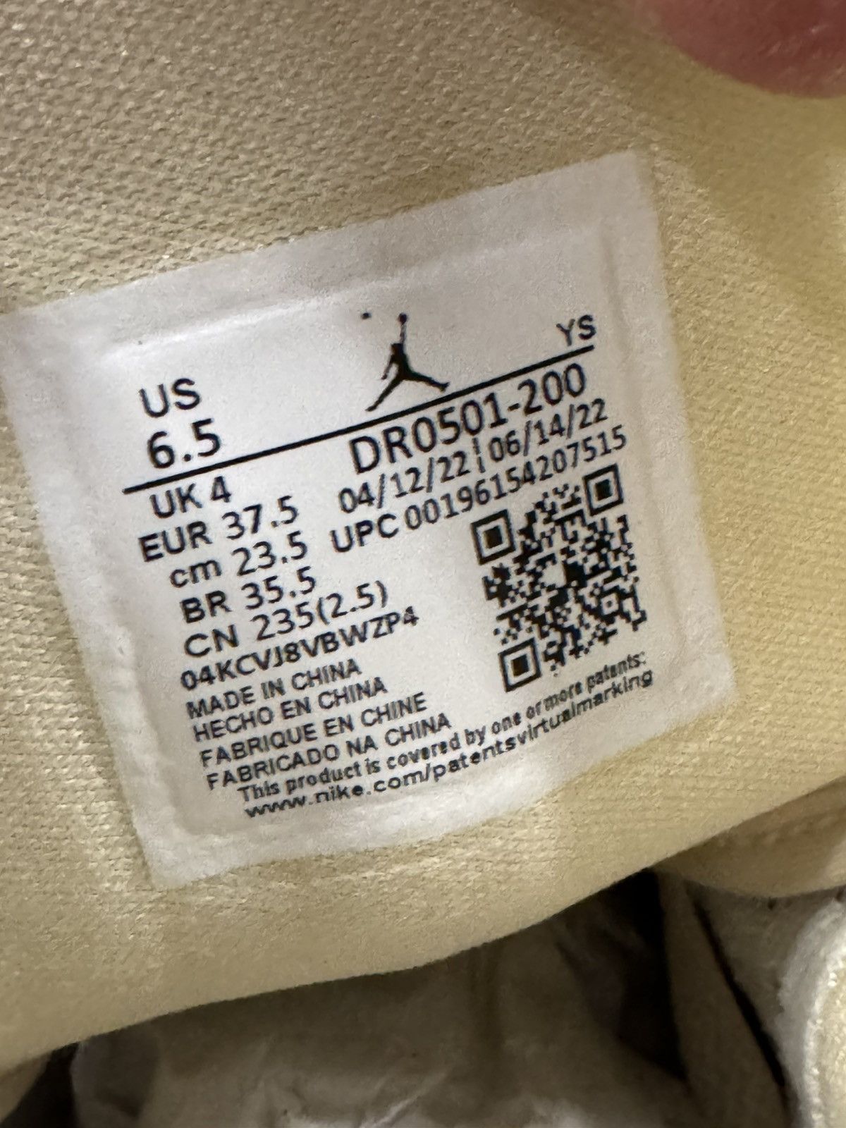 Jordan Brand Jordan 1 Mid SE WMNS Split Beach Cherrywood Size 6.5W Size US 6.5 / IT 36.5 - 7 Thumbnail