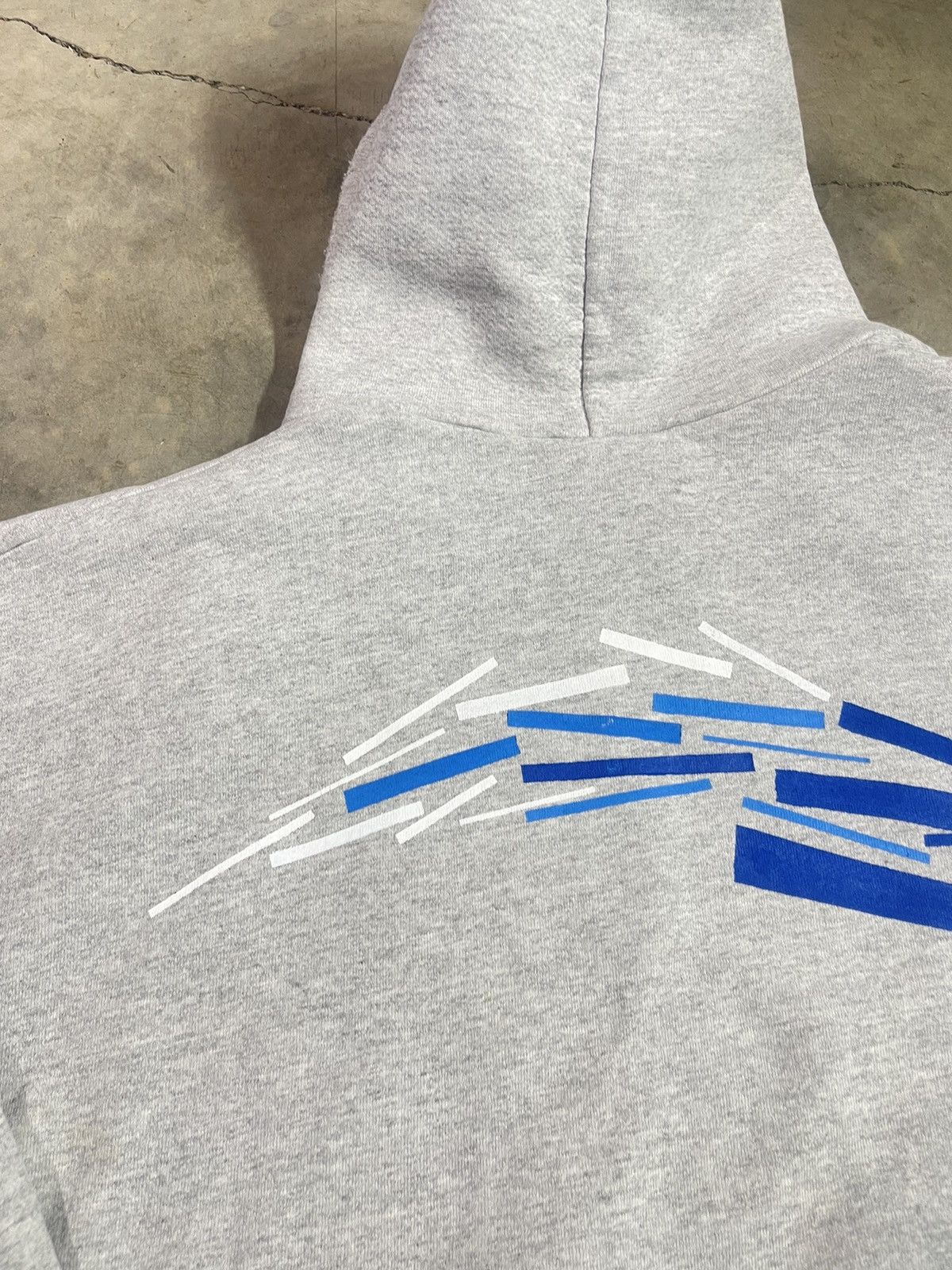 Handmade Handpainted Åbstract Wave Hoodie Size US XL / EU 56 / 4 - 10 Thumbnail