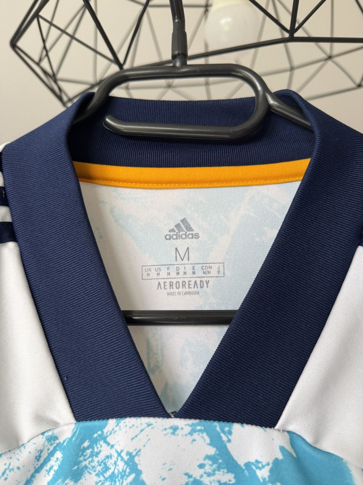 Adidas Wolverhampton Wanderers 2020-21 Adidas Away Jersey M BPL Size US M / EU 48-50 / 2 - 4 Thumbnail