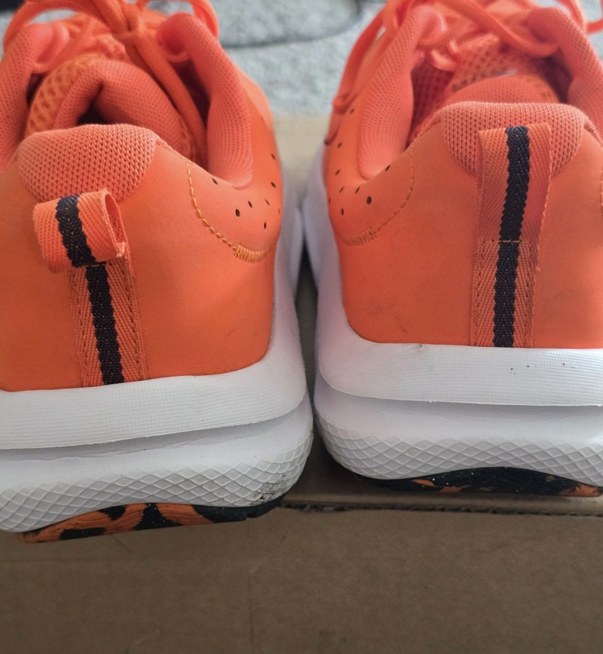 Under Armour Under Armour Charged Assert 10 Orange Athletic Sneakers 13 Size US 13 / EU 46 - 6 Thumbnail