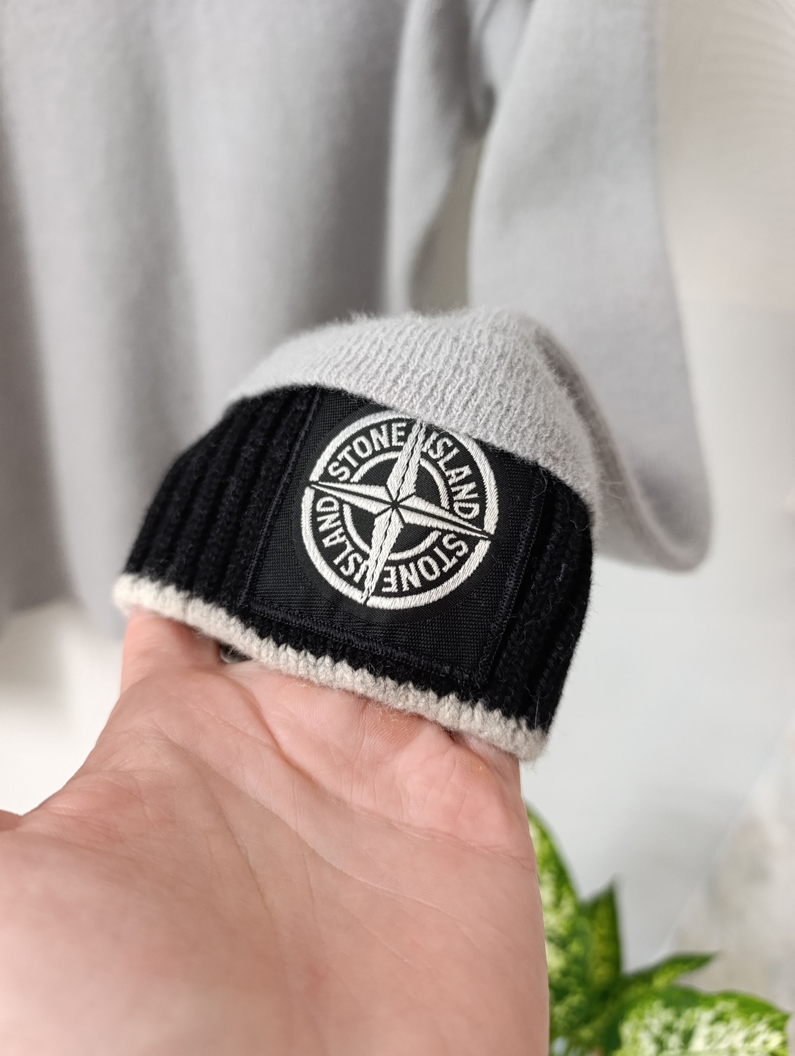Stone Island STONE ISLAND PATCH BLACK-CUFF HIGH-NECK VINTAGE SWEATER Size US XL / EU 56 / 4 - 3 Thumbnail