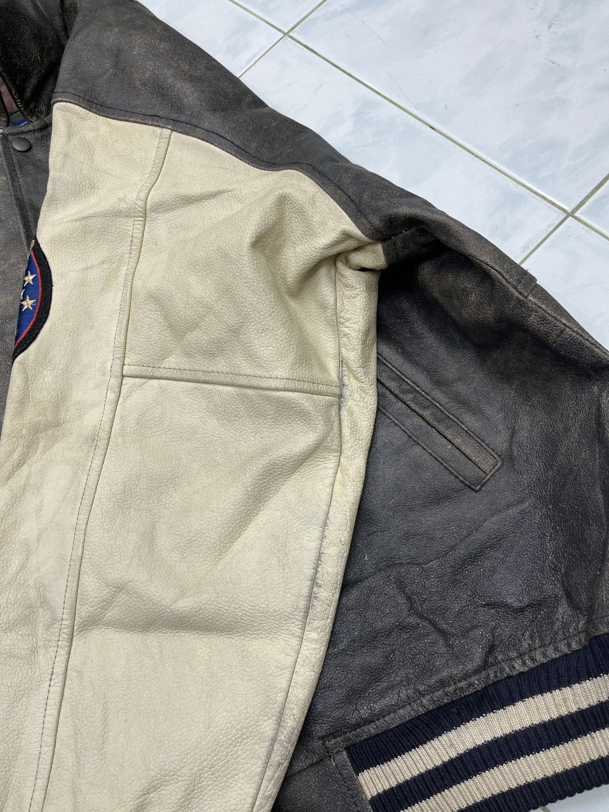 Starter 🔥🔥🔥STEALS VINTAGE STARTER VARSITY LEATHER JACKET Size US L / EU 52-54 / 3 - 19 Thumbnail