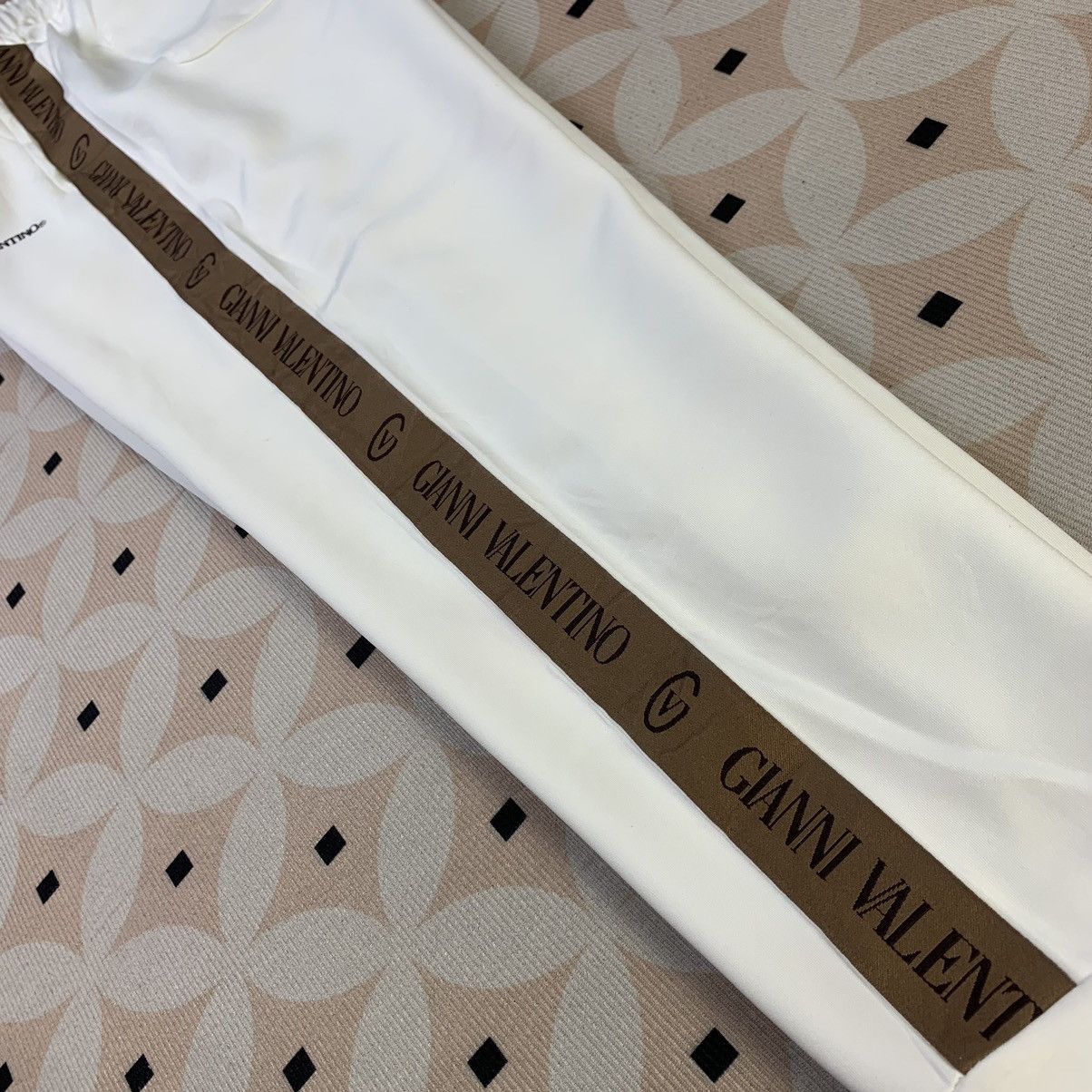 Gianni Valentino Vintage Gianni Valentino Joggers Pants Side Tape Size US 30 / EU 46 - 22 Thumbnail