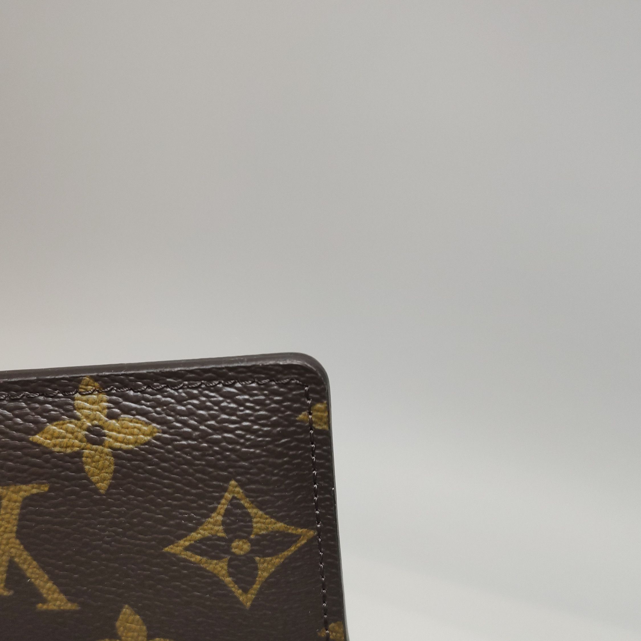 Louis Vuitton Louis Vuitton (LV) Cowhide Colorblock Monogram Print Card H Size ONE SIZE - 8 Thumbnail