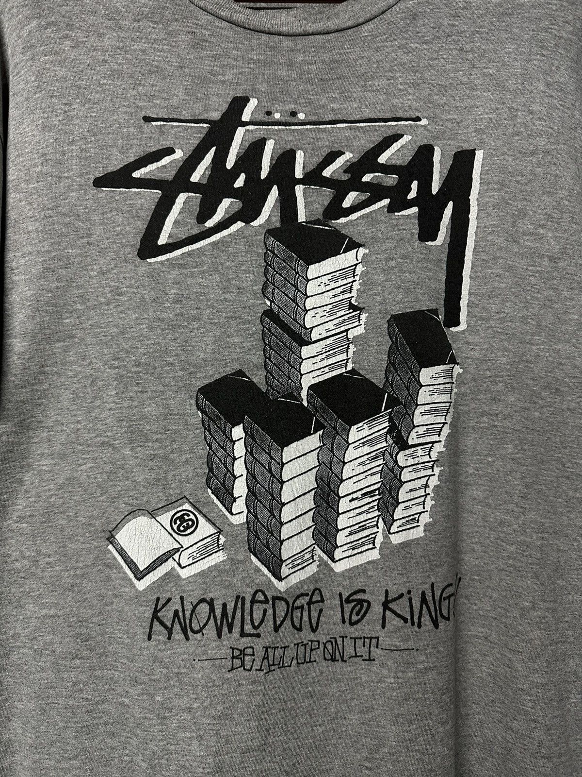 Stussy × Vintage Vintage Stussy Knowledge Is King Distressed Tee Size US XL / EU 56 / 4 - 2 Thumbnail