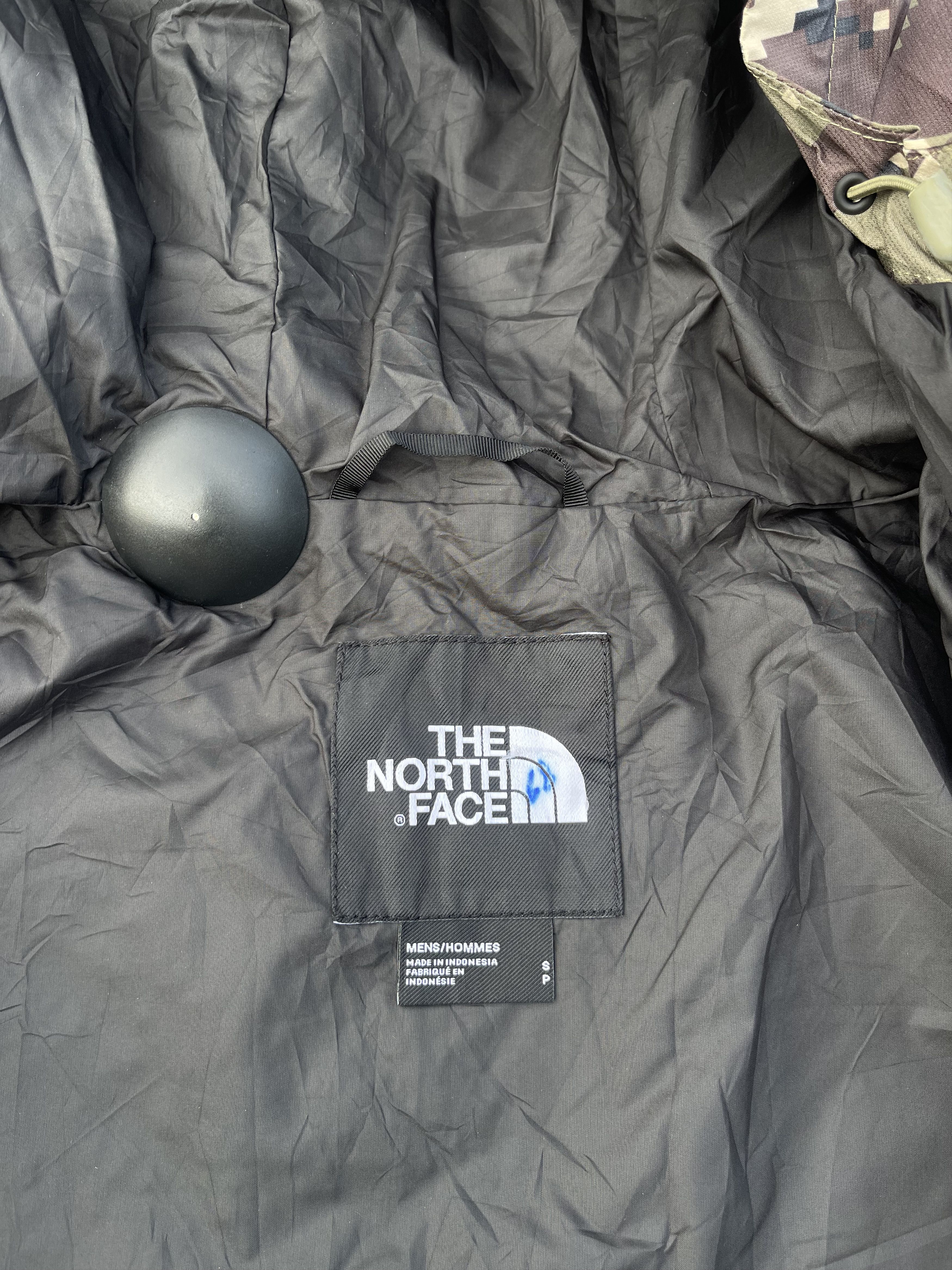 The North Face TNF Digital Camouflage Windbreaker Balaclava Size US S / EU 44-46 / 1 - 12 Thumbnail