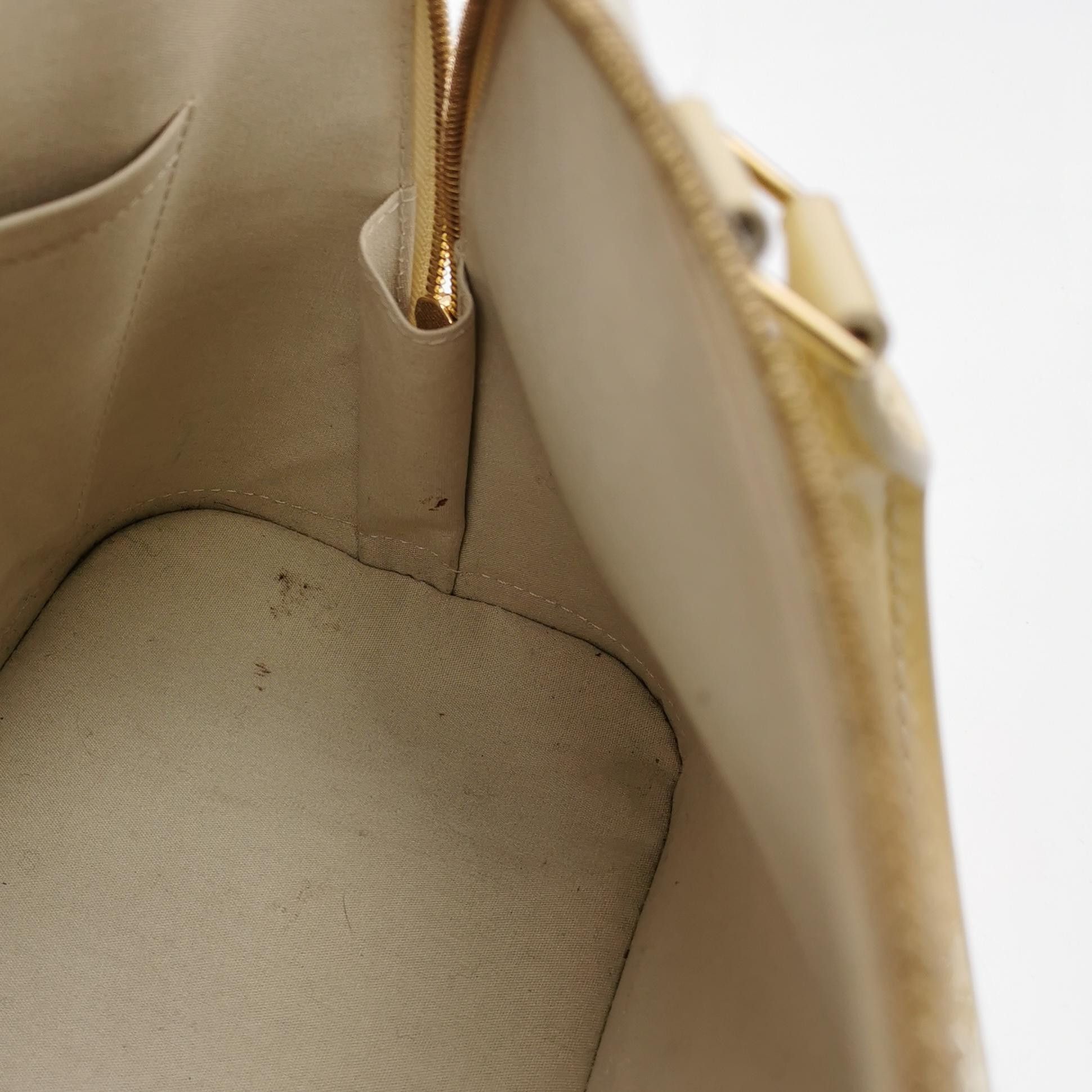 Louis Vuitton Louis Vuitton (LV) Alma Small Patent Leather Embossed Shell Size ONE SIZE - 9 Thumbnail