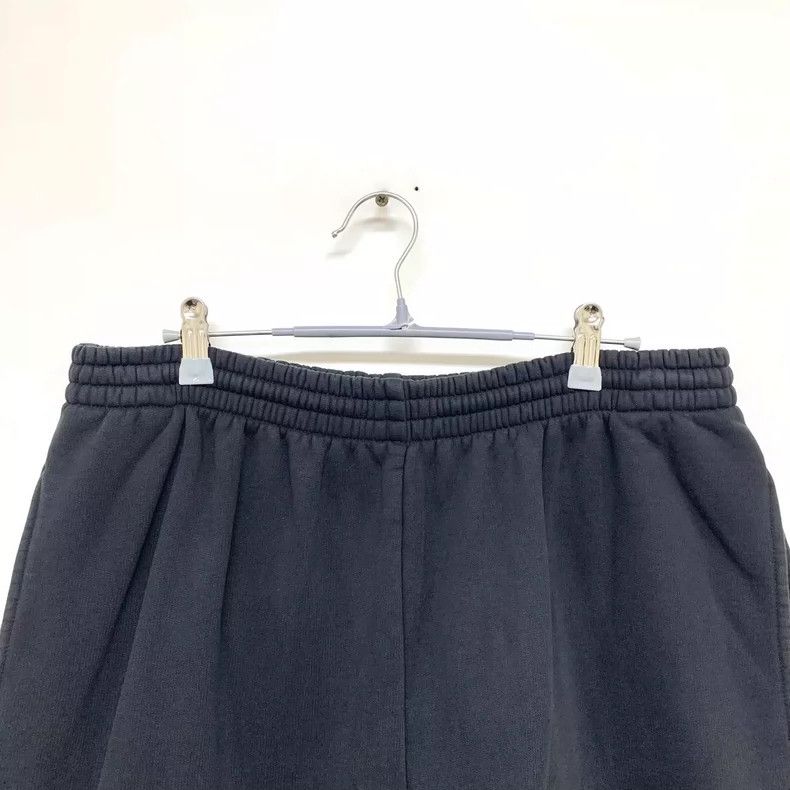 Balenciaga Balenciaga size XS Black embroidered logo shorts Size US 27 - 3 Thumbnail