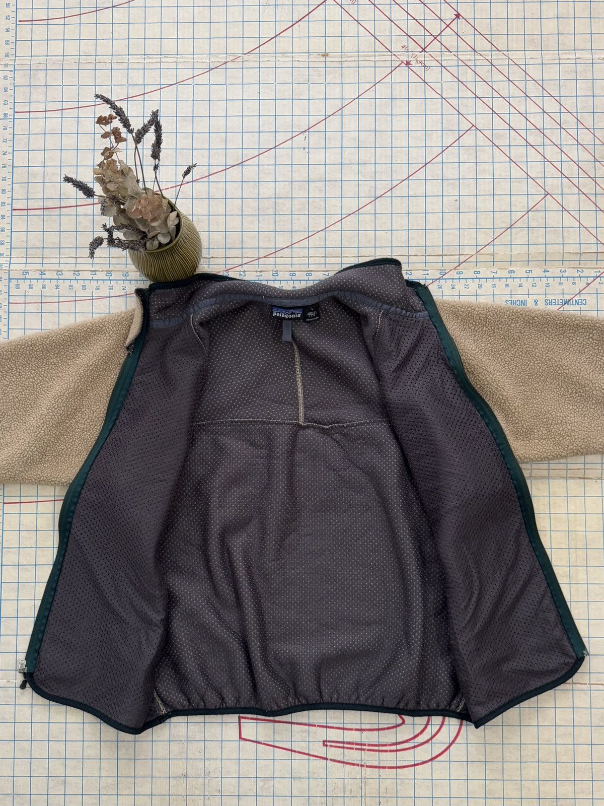 Patagonia × Vintage Vintage Patagonia Oatmeal Deep Pile Full Zip Fleece Large Size US L / EU 52-54 / 3 - 6 Thumbnail