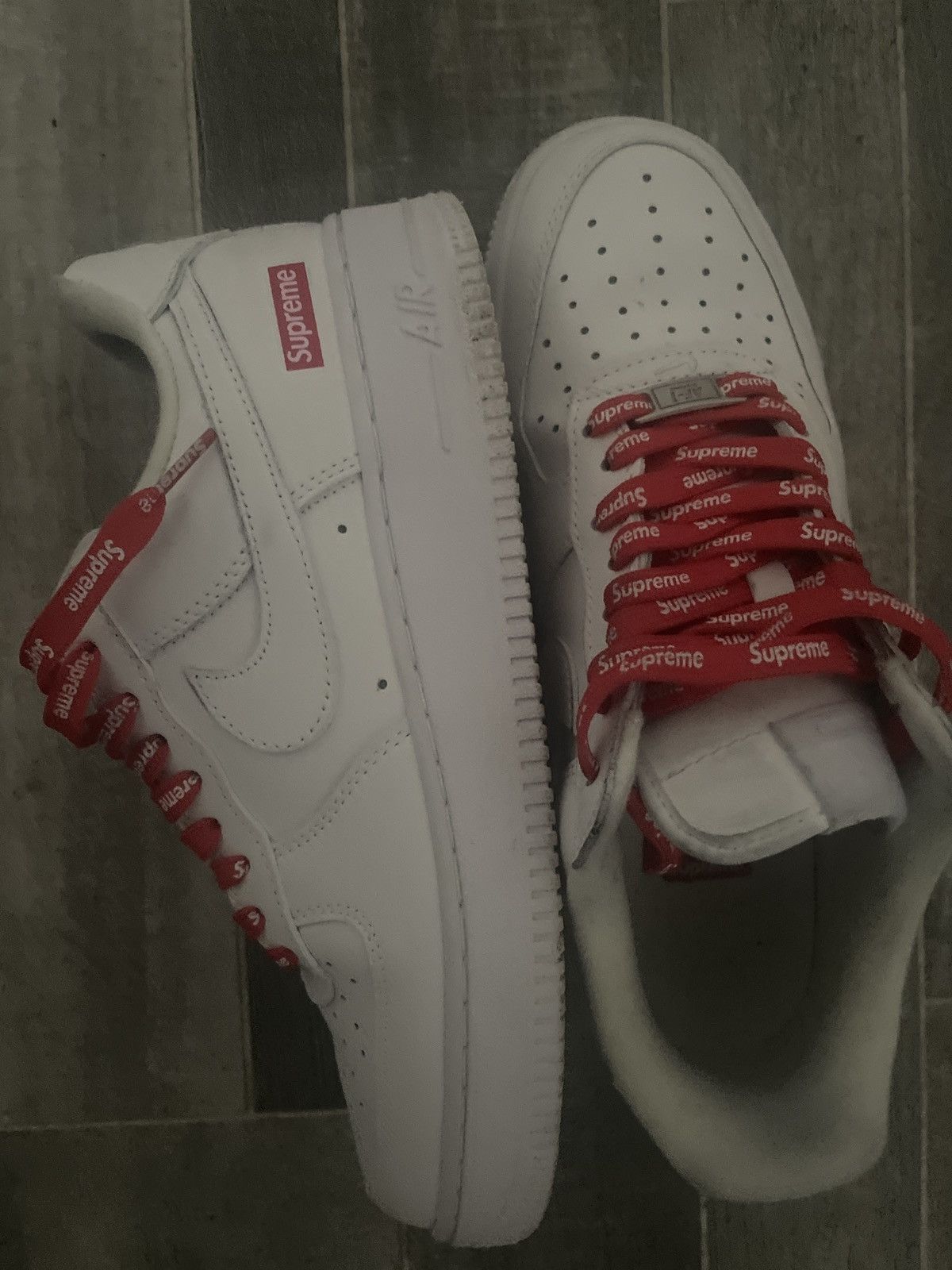 Nike × Supreme Supreme Nike Air force 1s Size US 8.5 / EU 41-42 - 2 Thumbnail