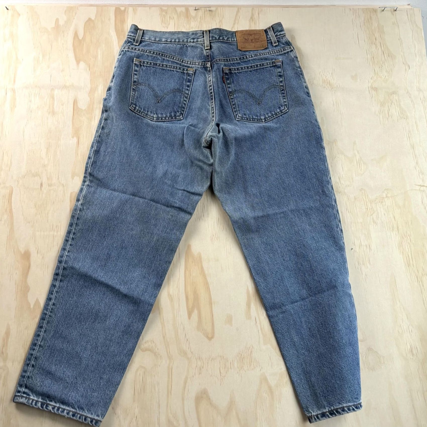 Levi's Levi's 550 Jeans Mens 33x27 Blue Medium Wash Denim Relaxed Tapered Leg Pants Size US 33 - 3 Thumbnail