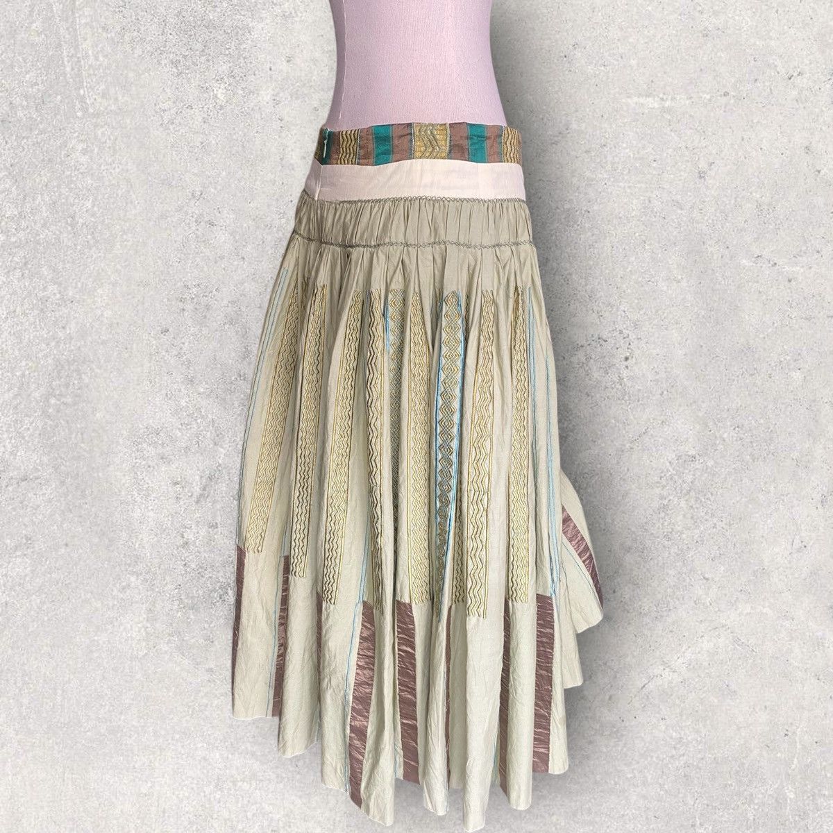 Dries Van Noten Archive SS03 Native Embroidered Skirt Size 28" / US 6 / IT 42 - 3 Thumbnail