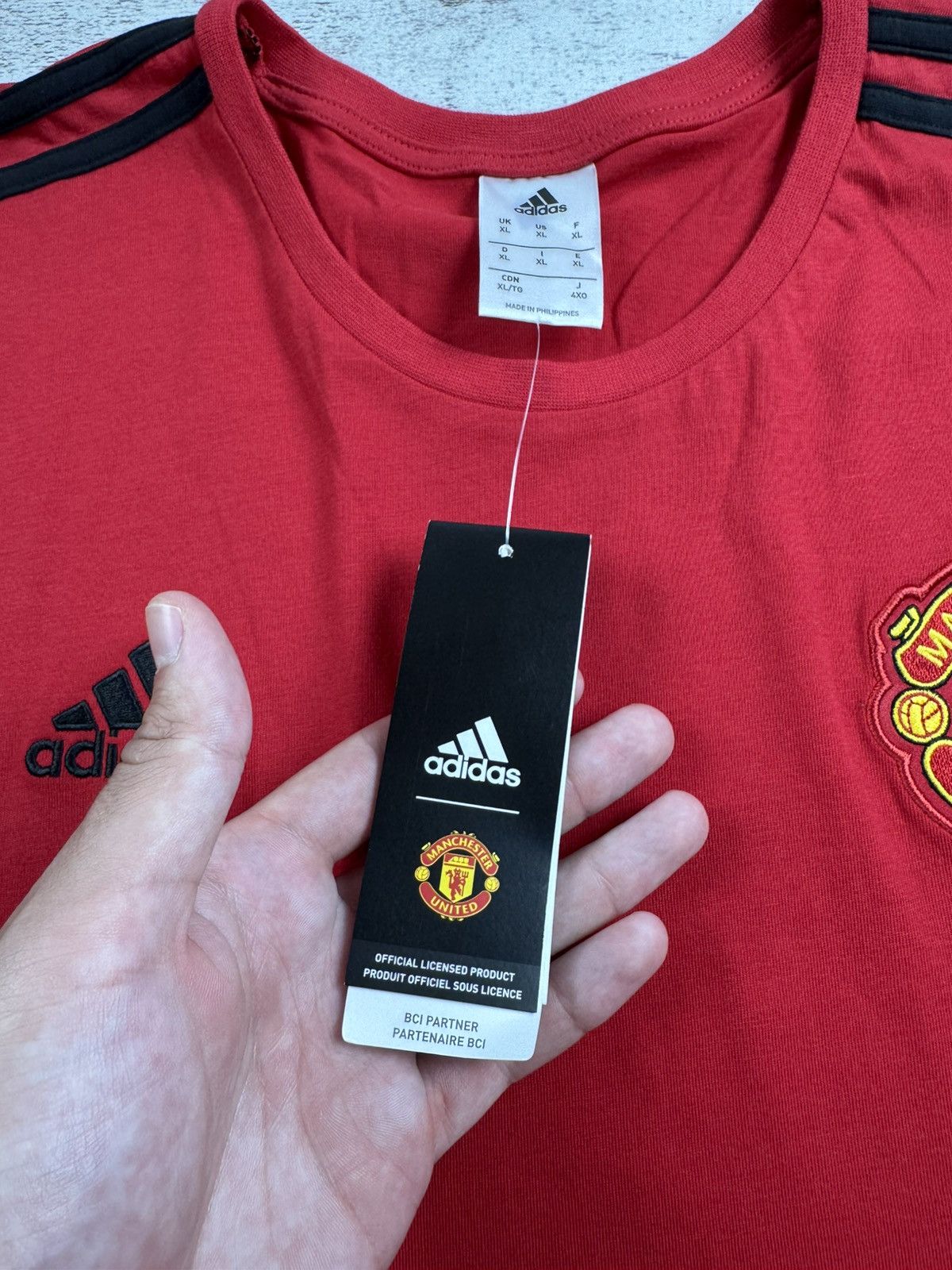 Adidas NEW Manchester United Training 2018 2019 Adidas Red Soccer Football Shirt Jersey Size US XL / EU 56 / 4 - 8 Thumbnail