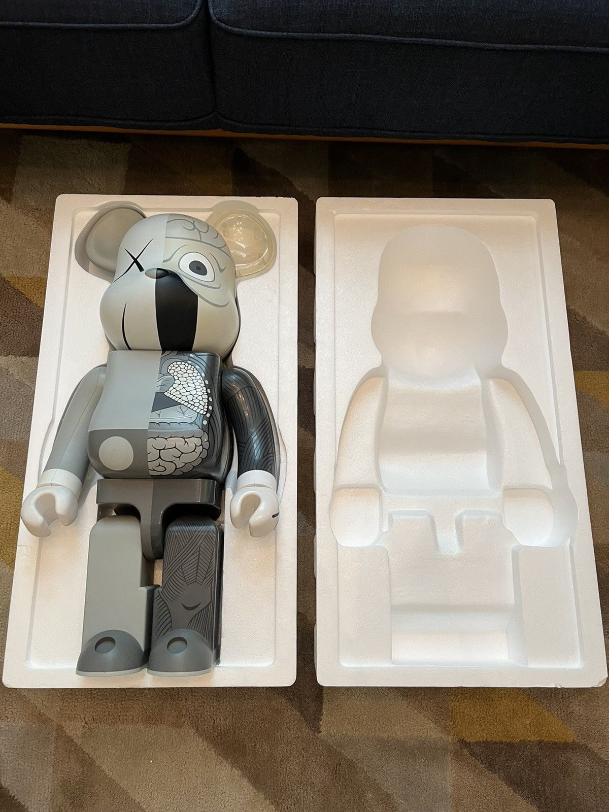 Kaws Kaws x Medicom Bearbrick Original Fake 1000% Companion Grey Size ONE SIZE - 2 Thumbnail
