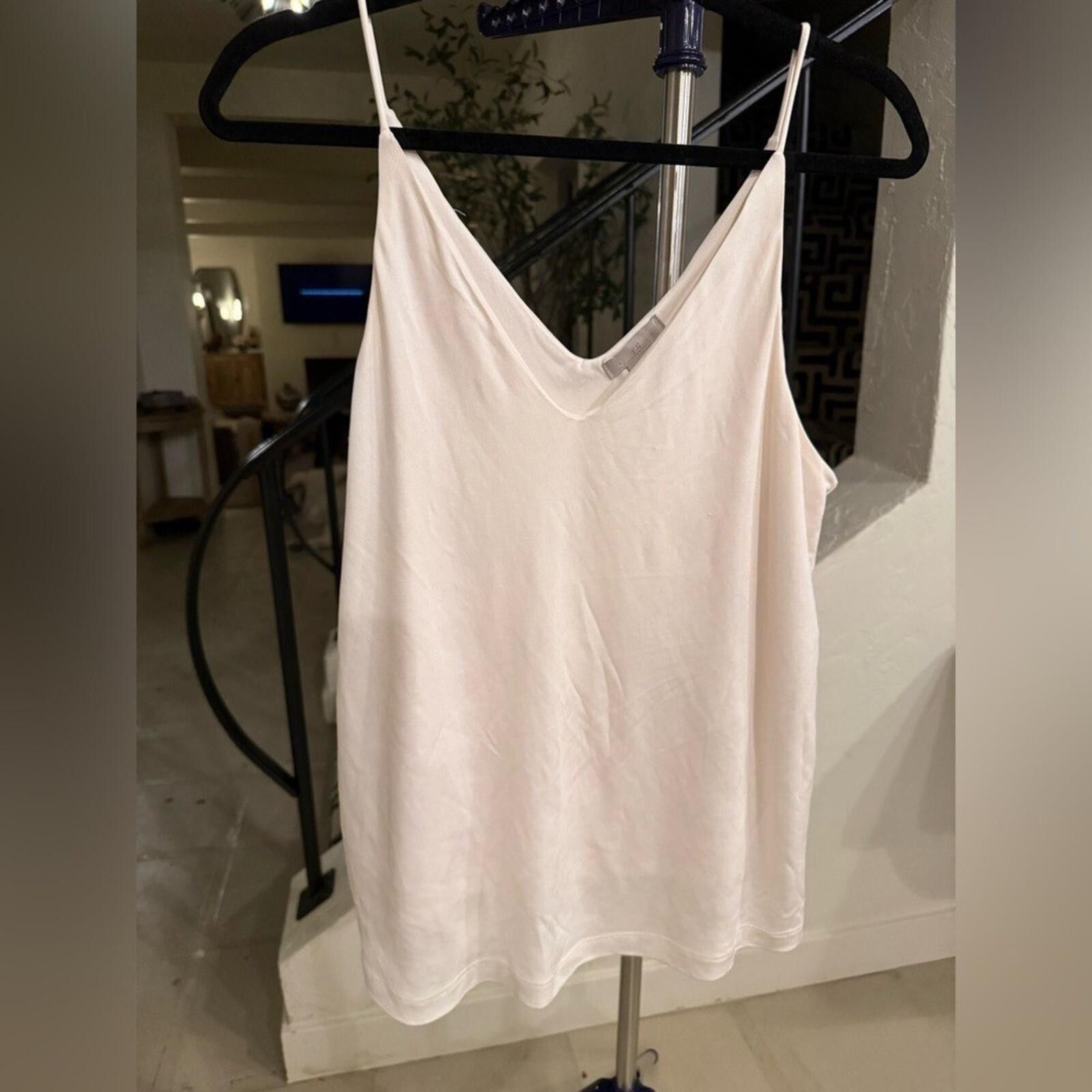 H&M H&M Cream Double Layer V-Neck Camisole Size M Soft Viscose Size M / US 6-8 / IT 42-44 - 4 Thumbnail
