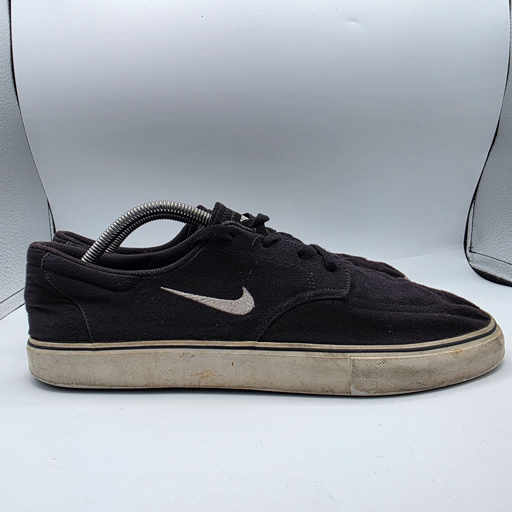 Nike Nike SB Clutch Mens Size 11.5 Black Sneaker Shoes Casual Ska Size US 11.5 / EU 44-45 - 11 Thumbnail