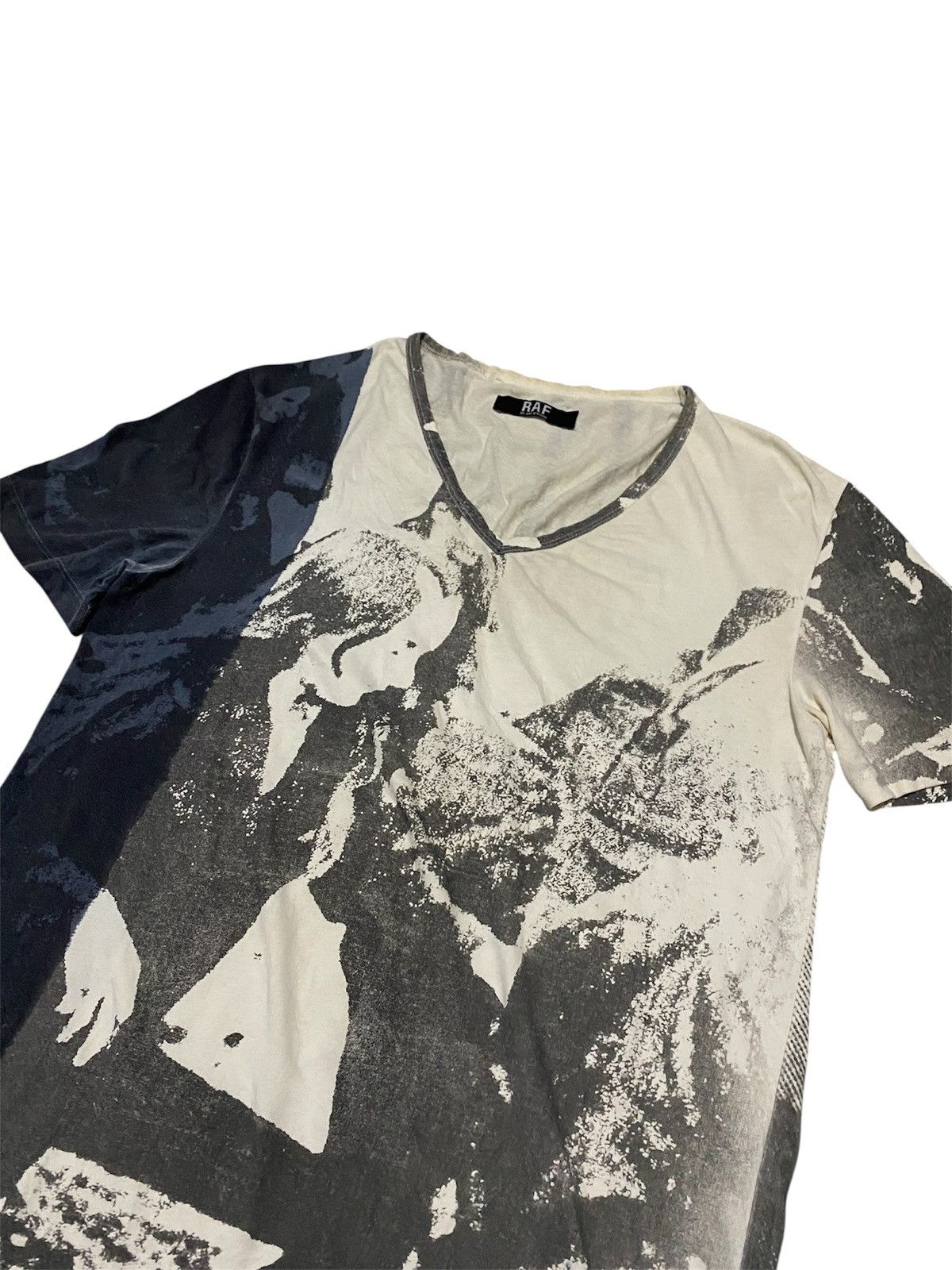 Raf by Raf Simons Raf by Raf Simons Photo Tee Fullprint Size US S / EU 44-46 / 1 - 3 Thumbnail