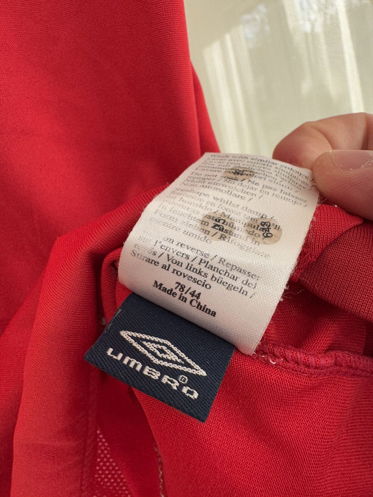 Umbro × Vintage Lampard #8 England 2006-2007 Away Soccer Jersey Football Kit Size US S / EU 44-46 / 1 - 17 Thumbnail